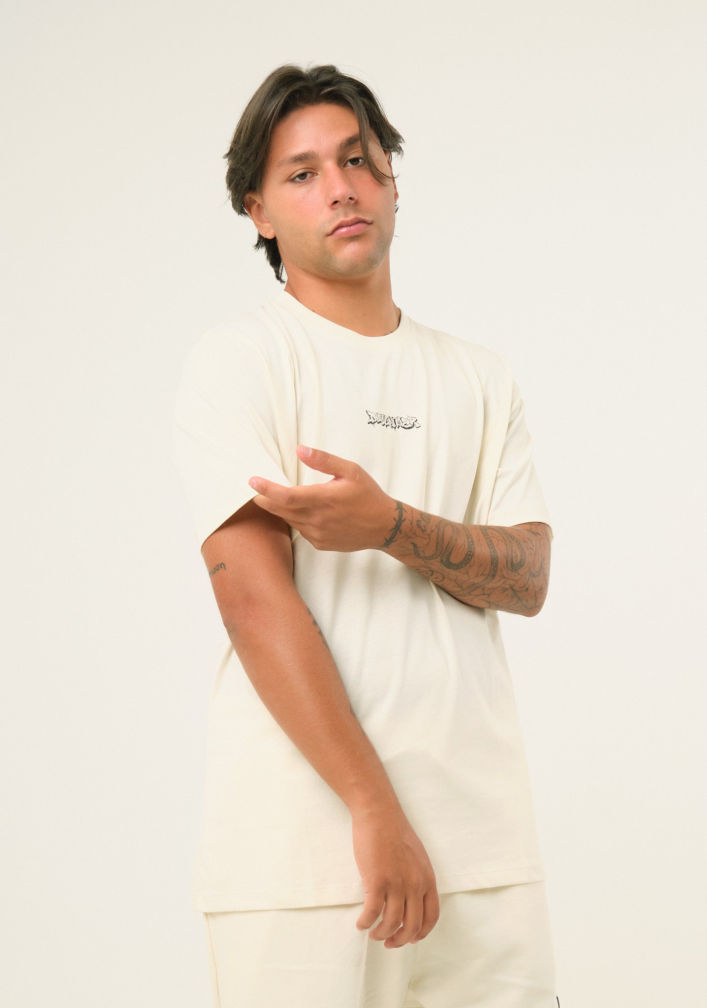 T-shirt con stampa frontale