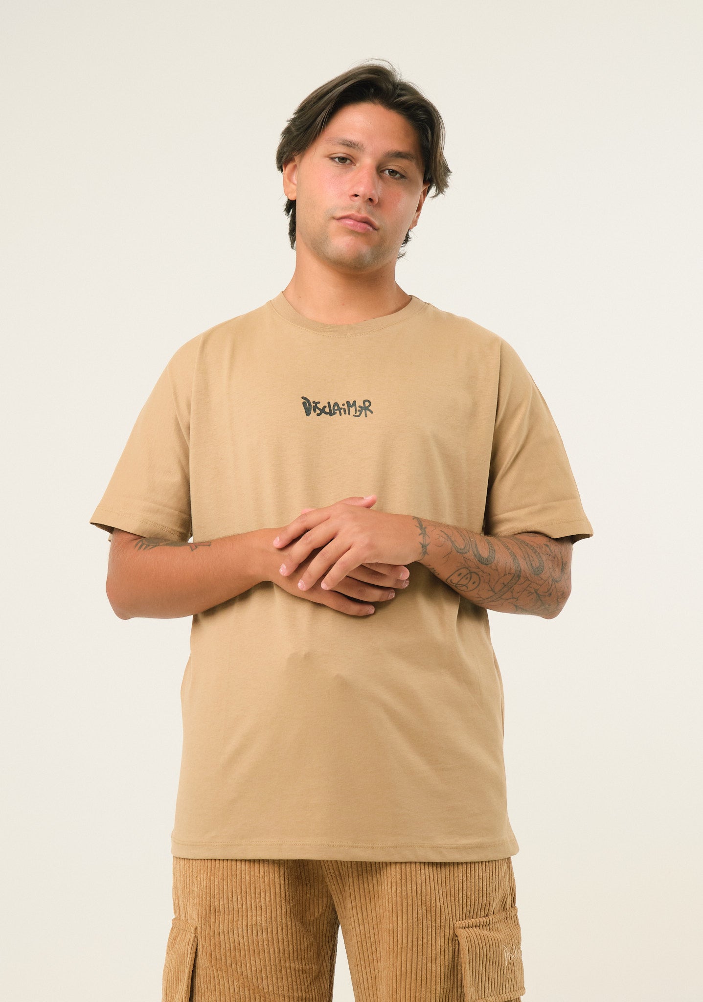 T-shirt con stampa posteriore