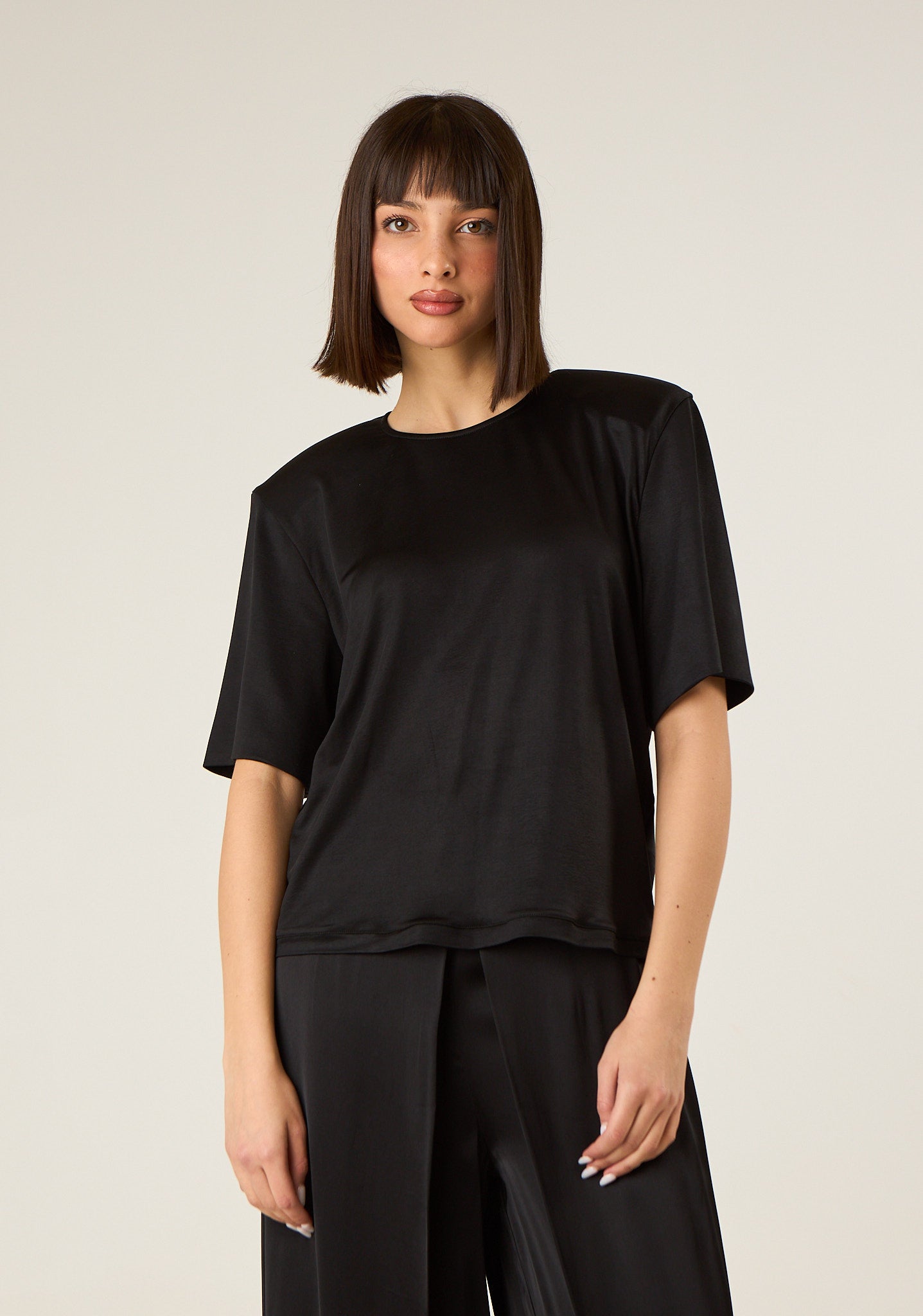 T-shirt con spalline