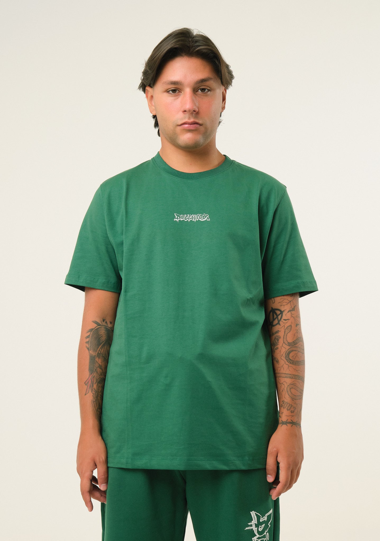 T-shirt con stampa frontale