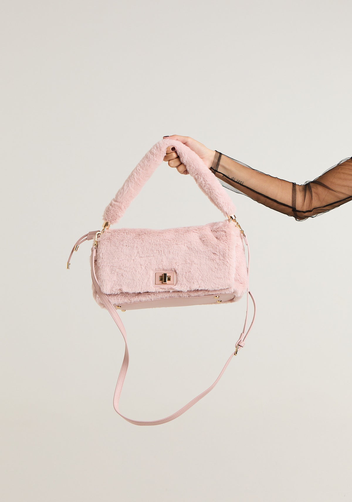 Borsa baguette in pelo con tracolla