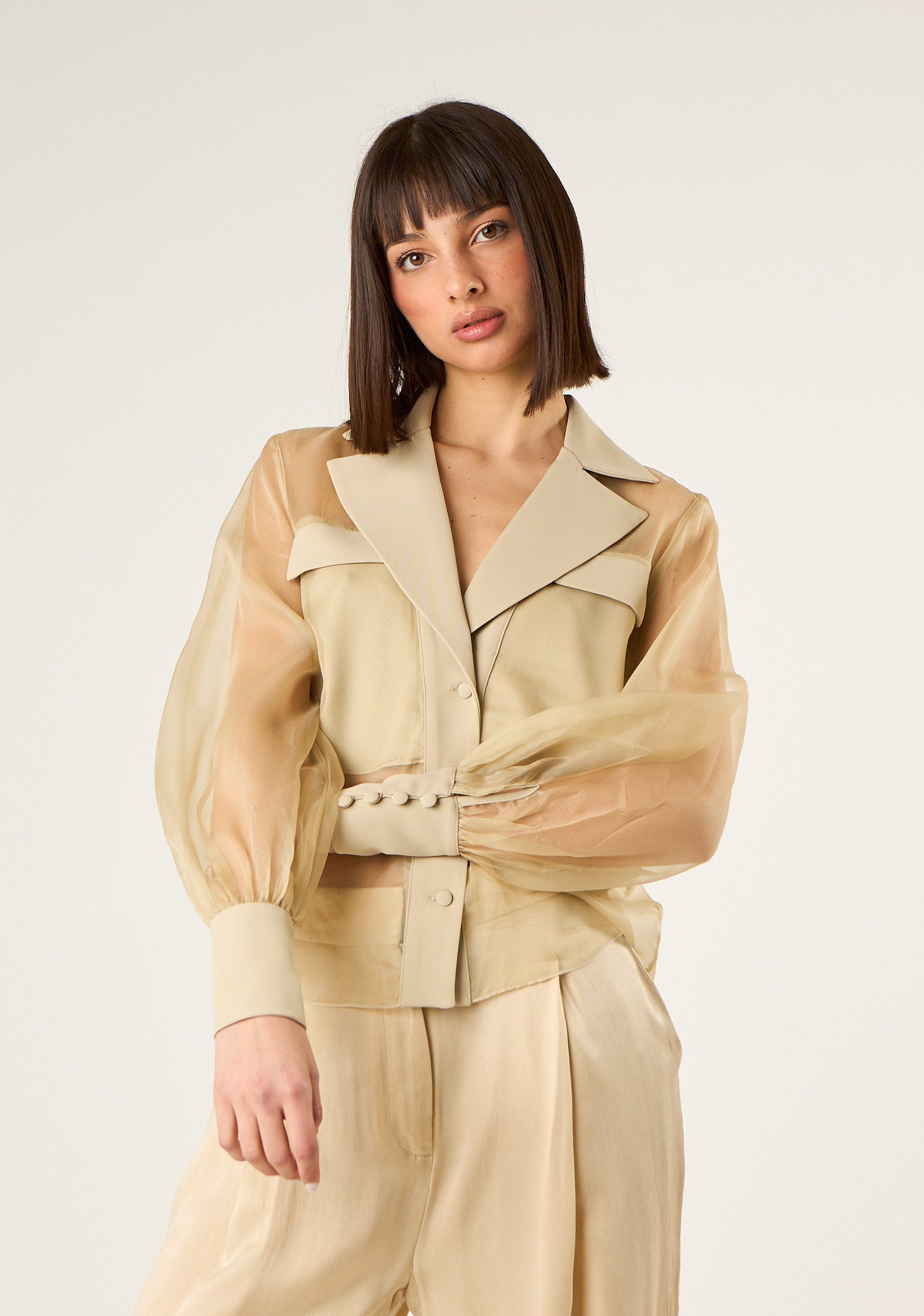 Camicia con maniche in organza