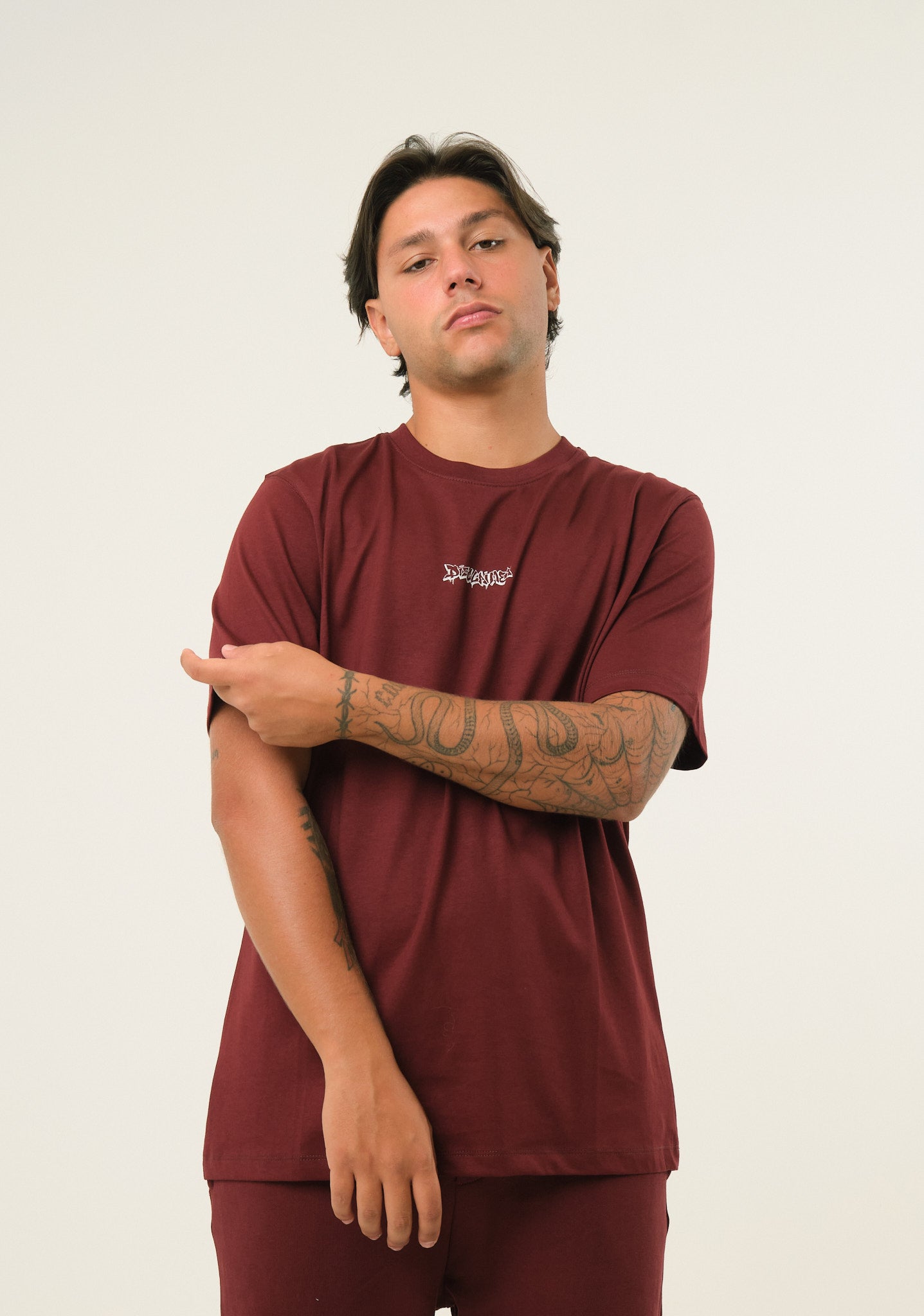 T-shirt con stampa frontale