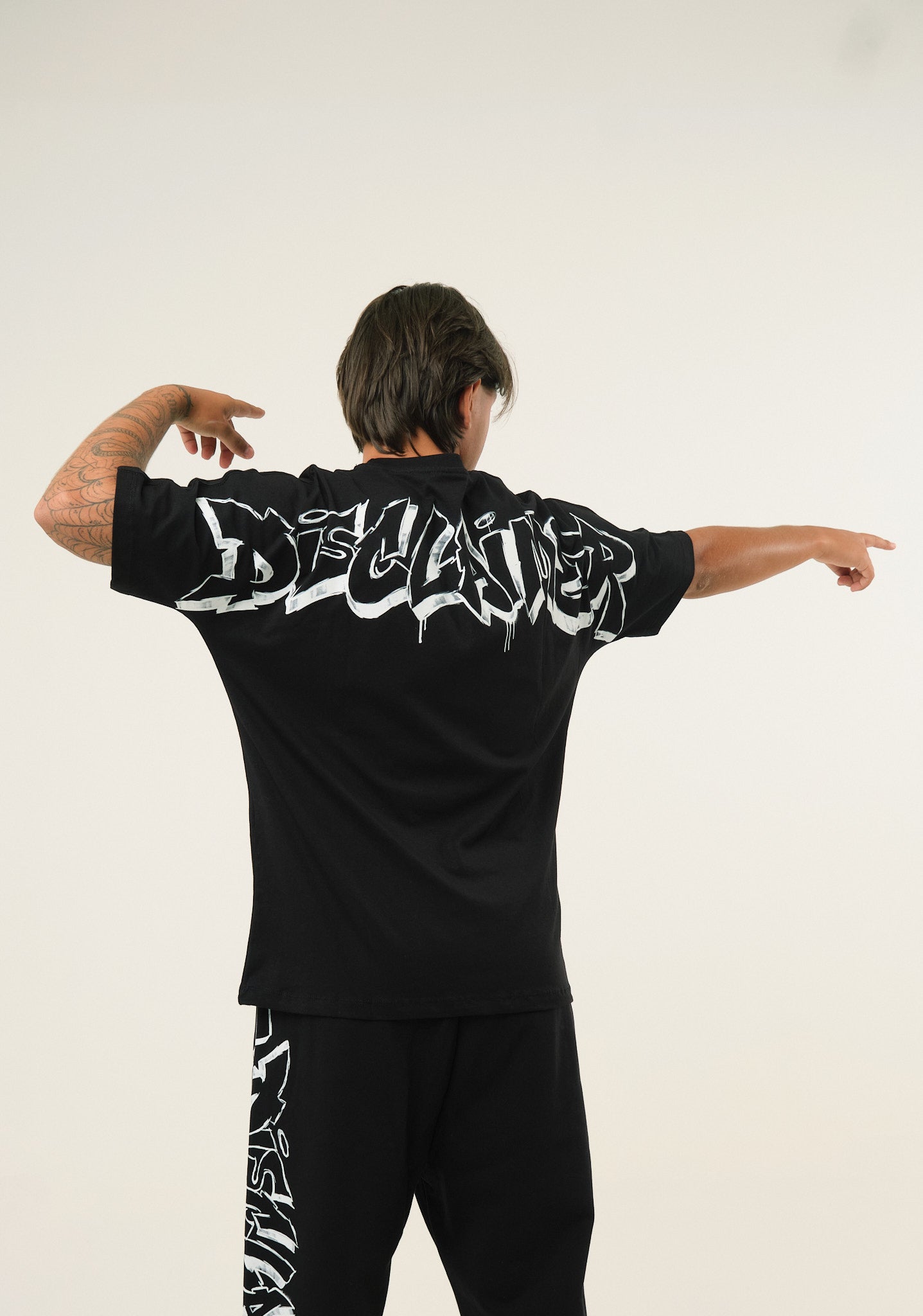 T-shirt con stampa spray