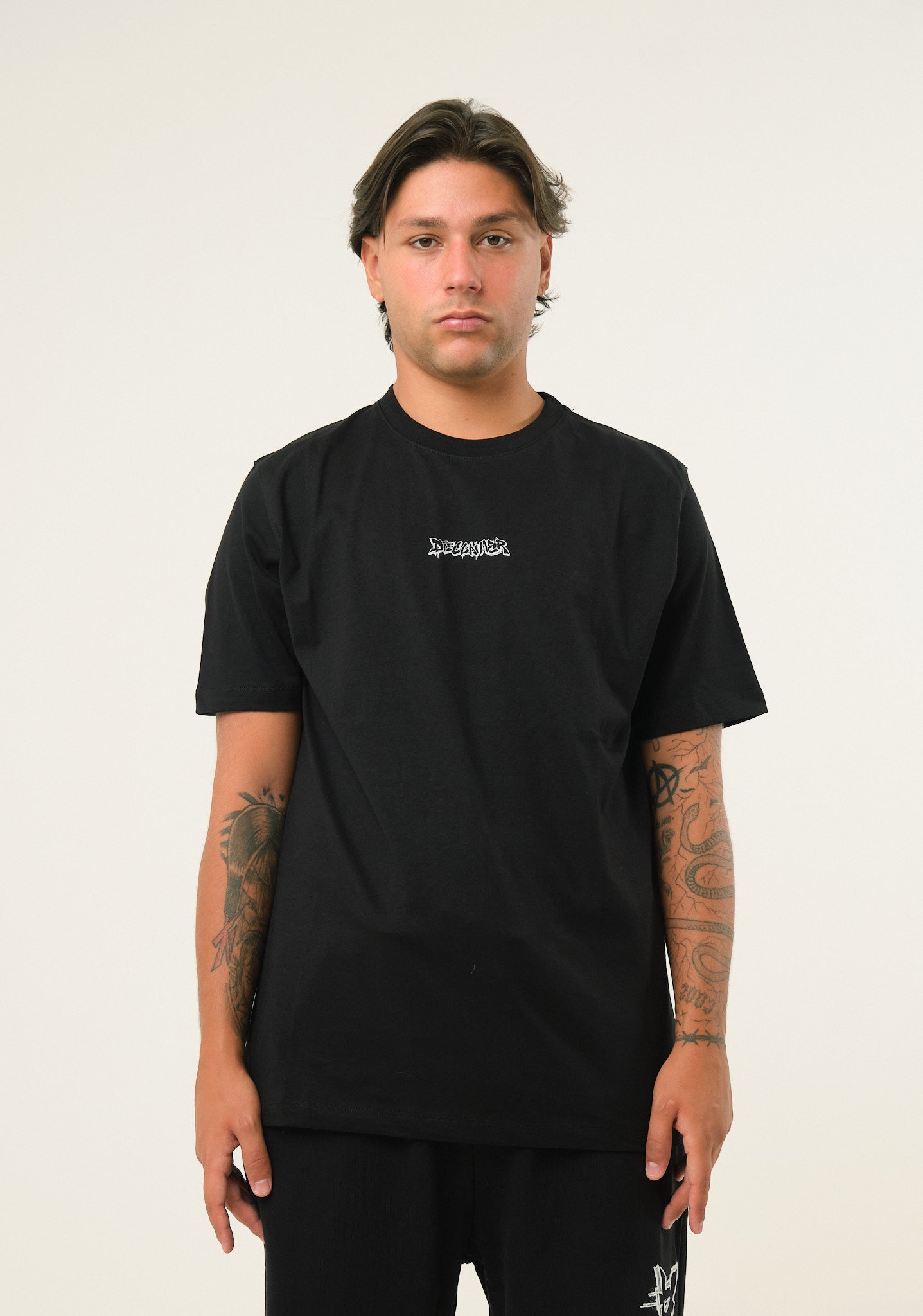 T-shirt con stampa frontale