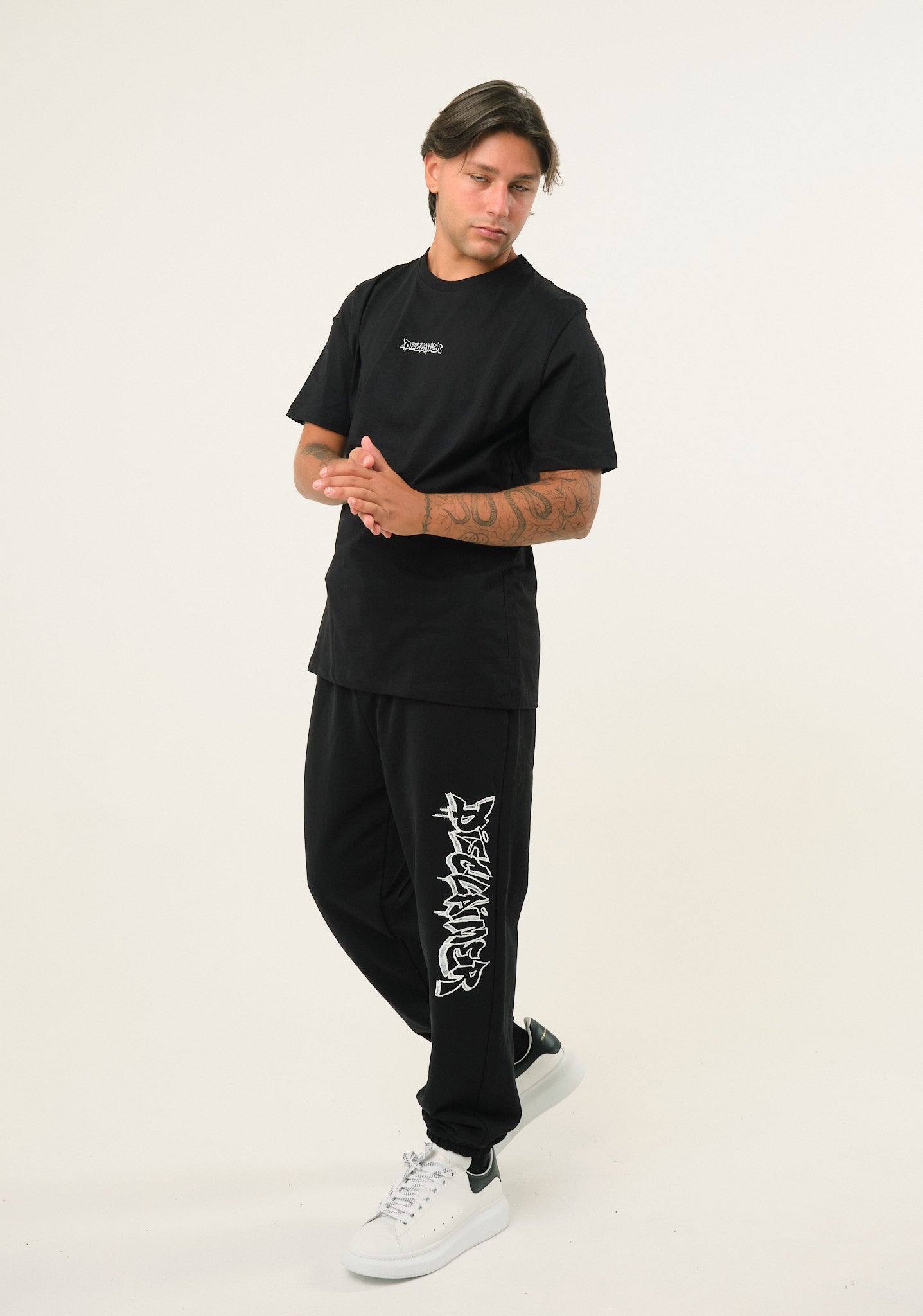 T-shirt con stampa frontale