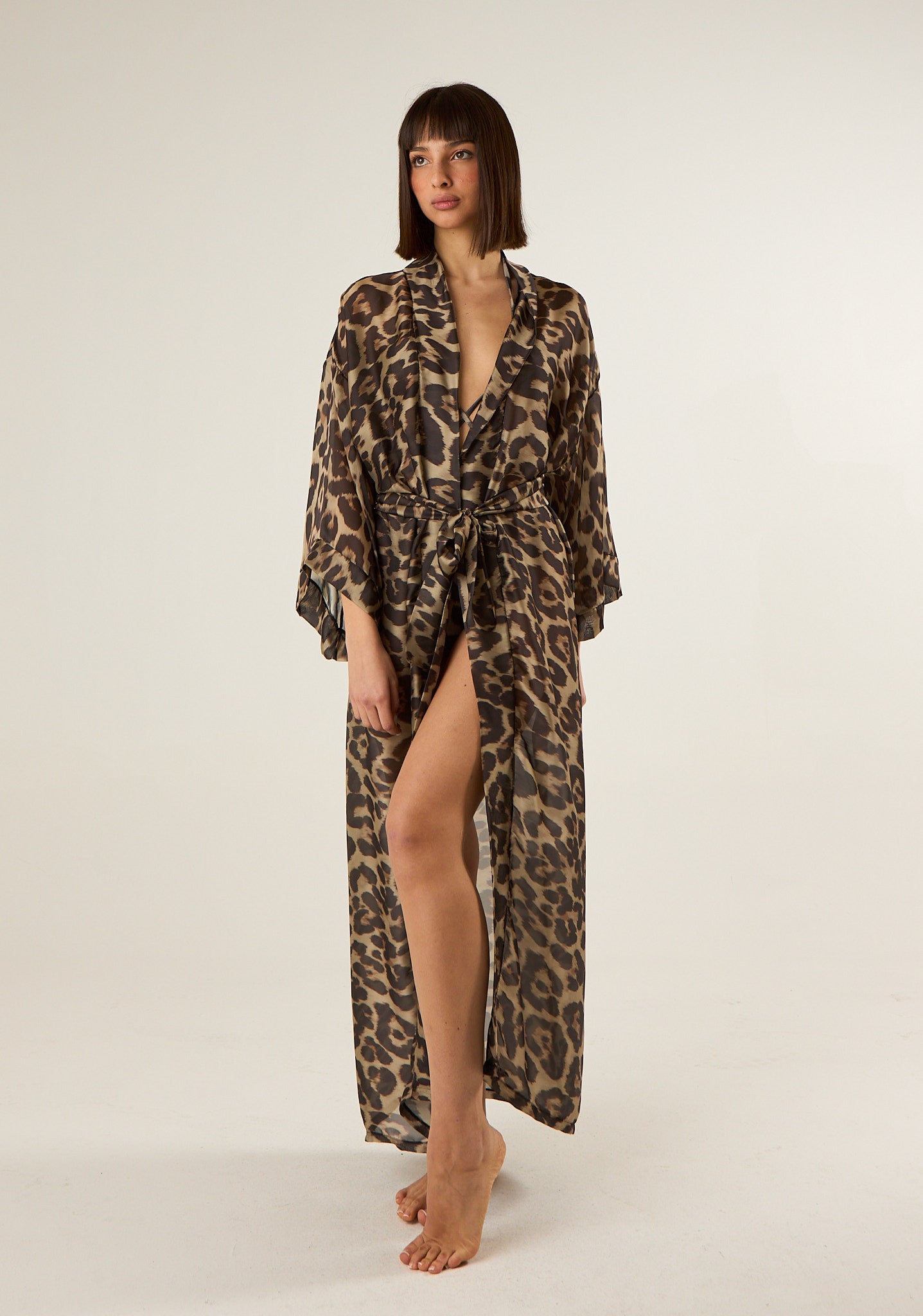 Kimono lungo in tessuto scivolato