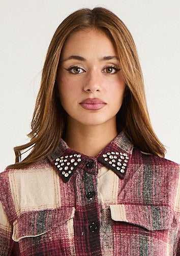 Camicia in flanella con applicazioni