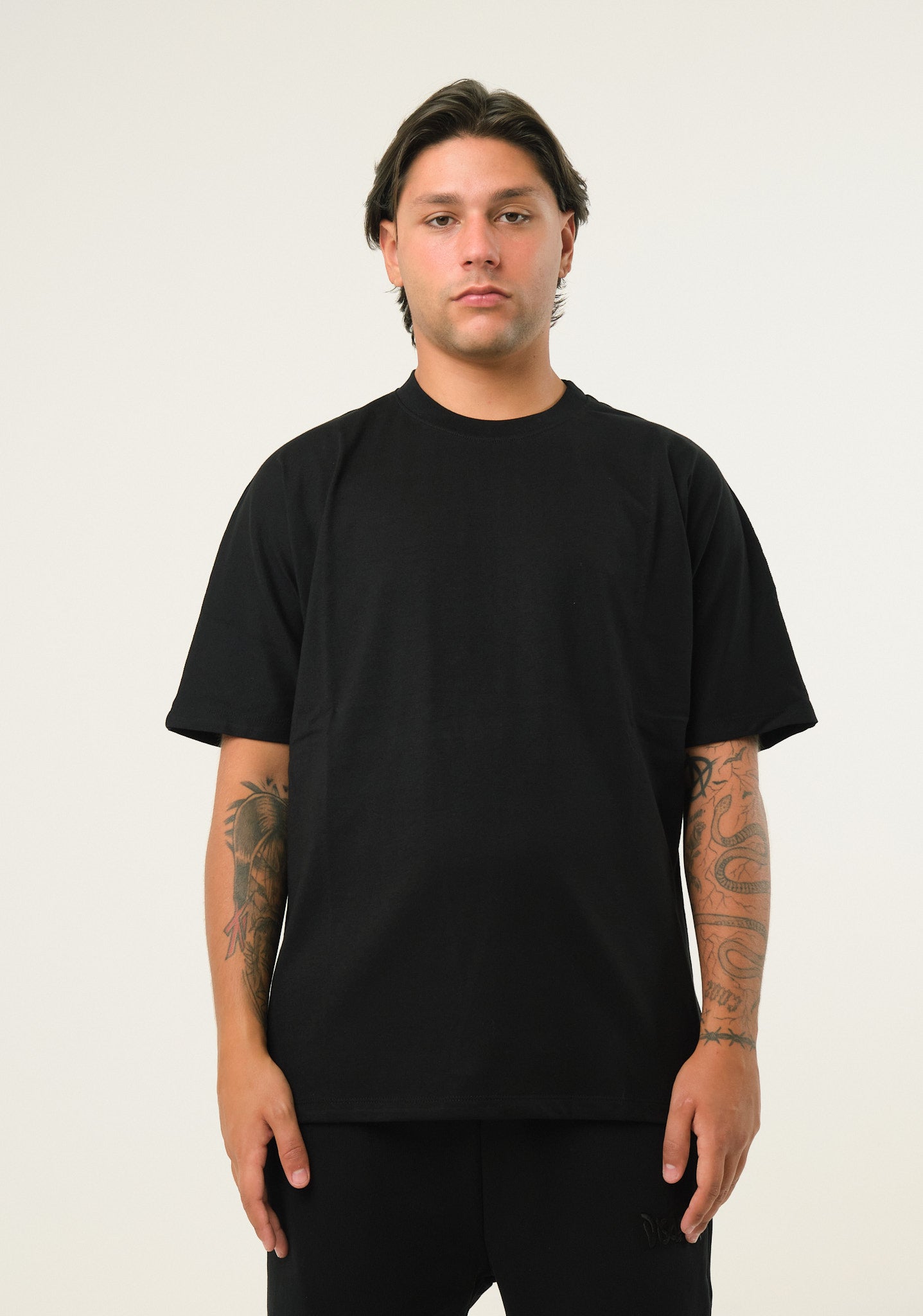 T-shirt con stampa posteriore