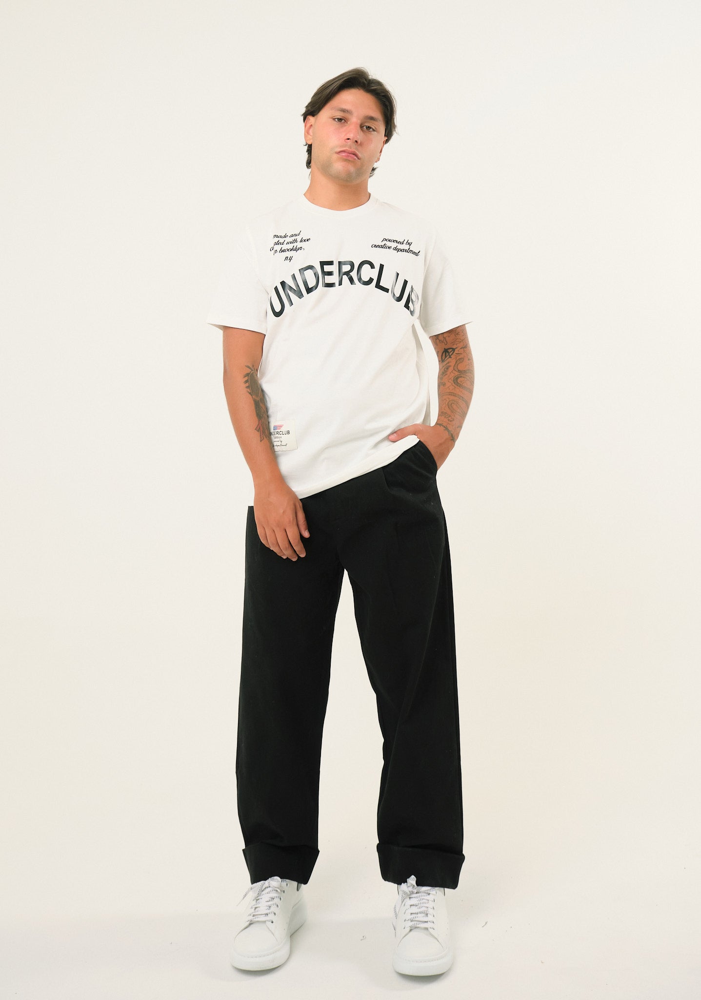 T-shirt con stampe frontali