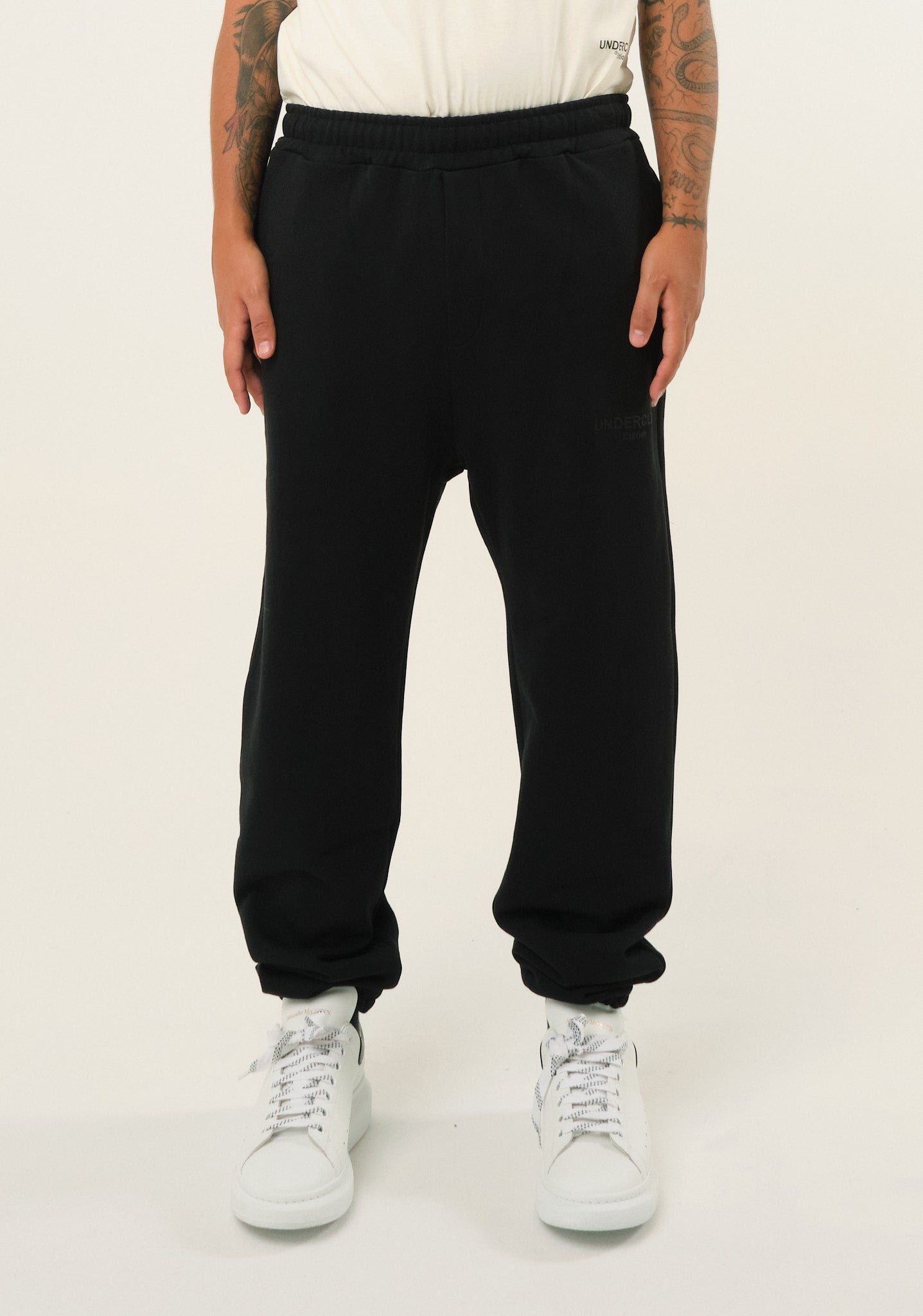 Pantalone tuta con logo ricamato