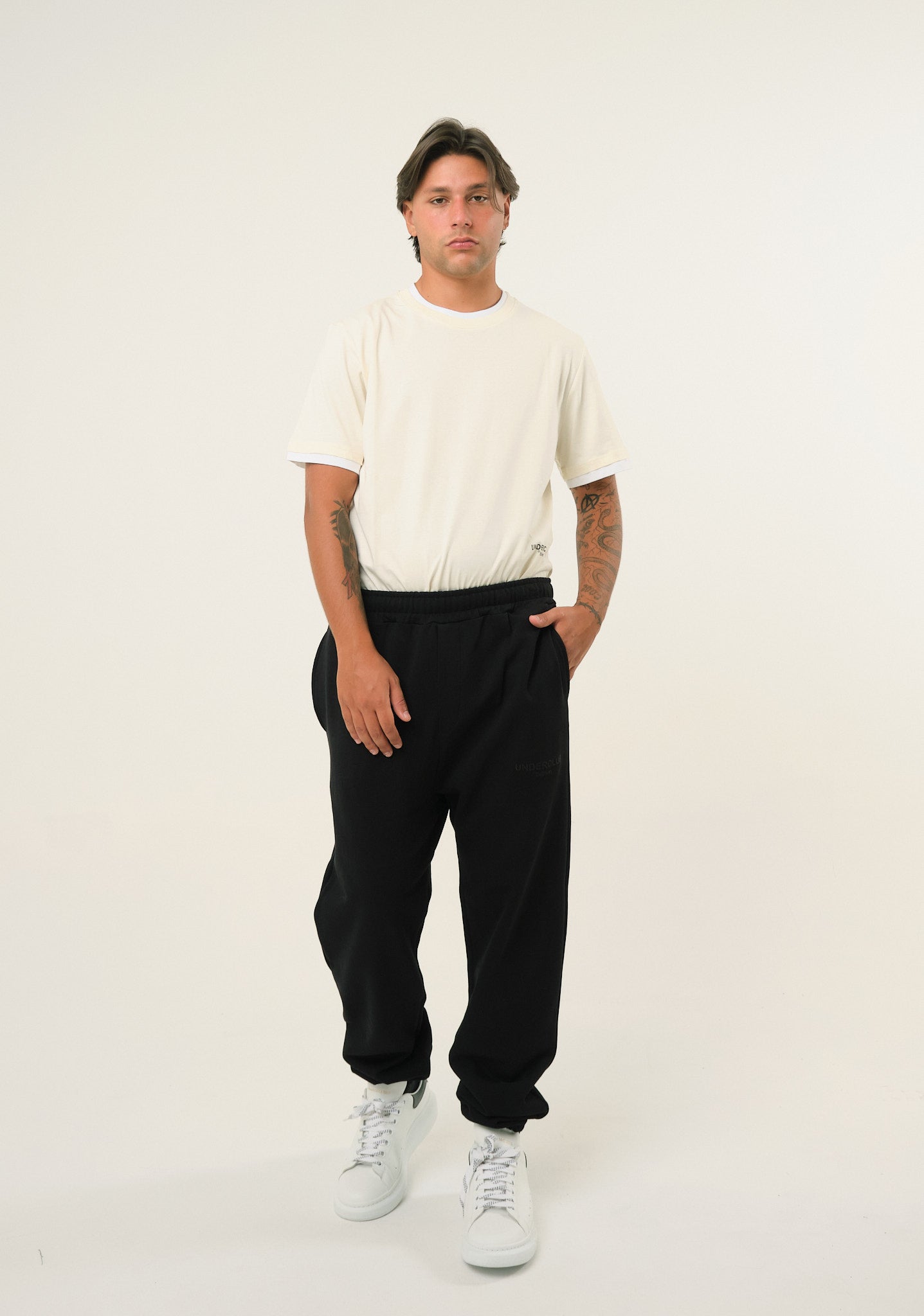 Pantalone tuta con logo ricamato