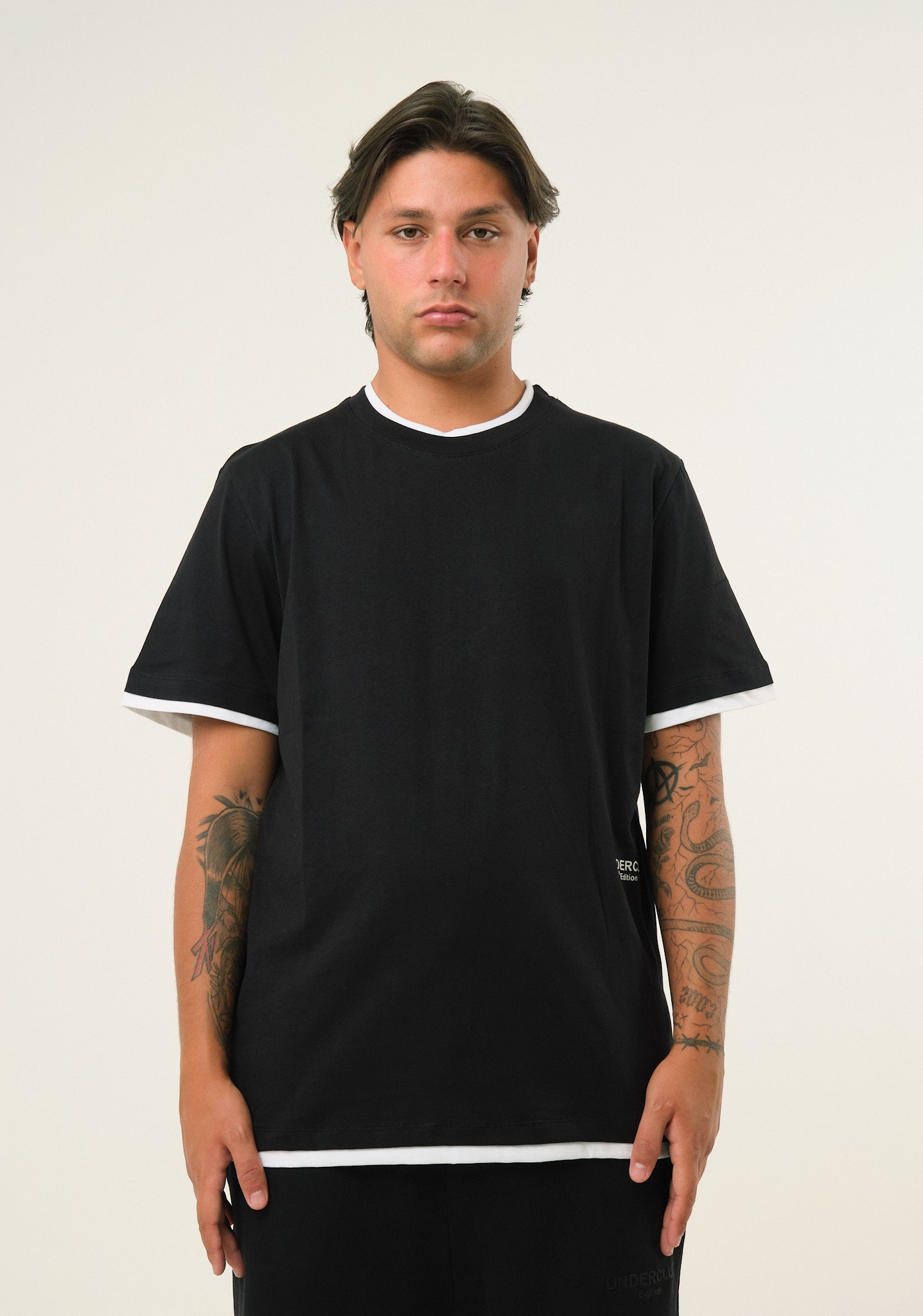 T-shirt con profilo a contrasto