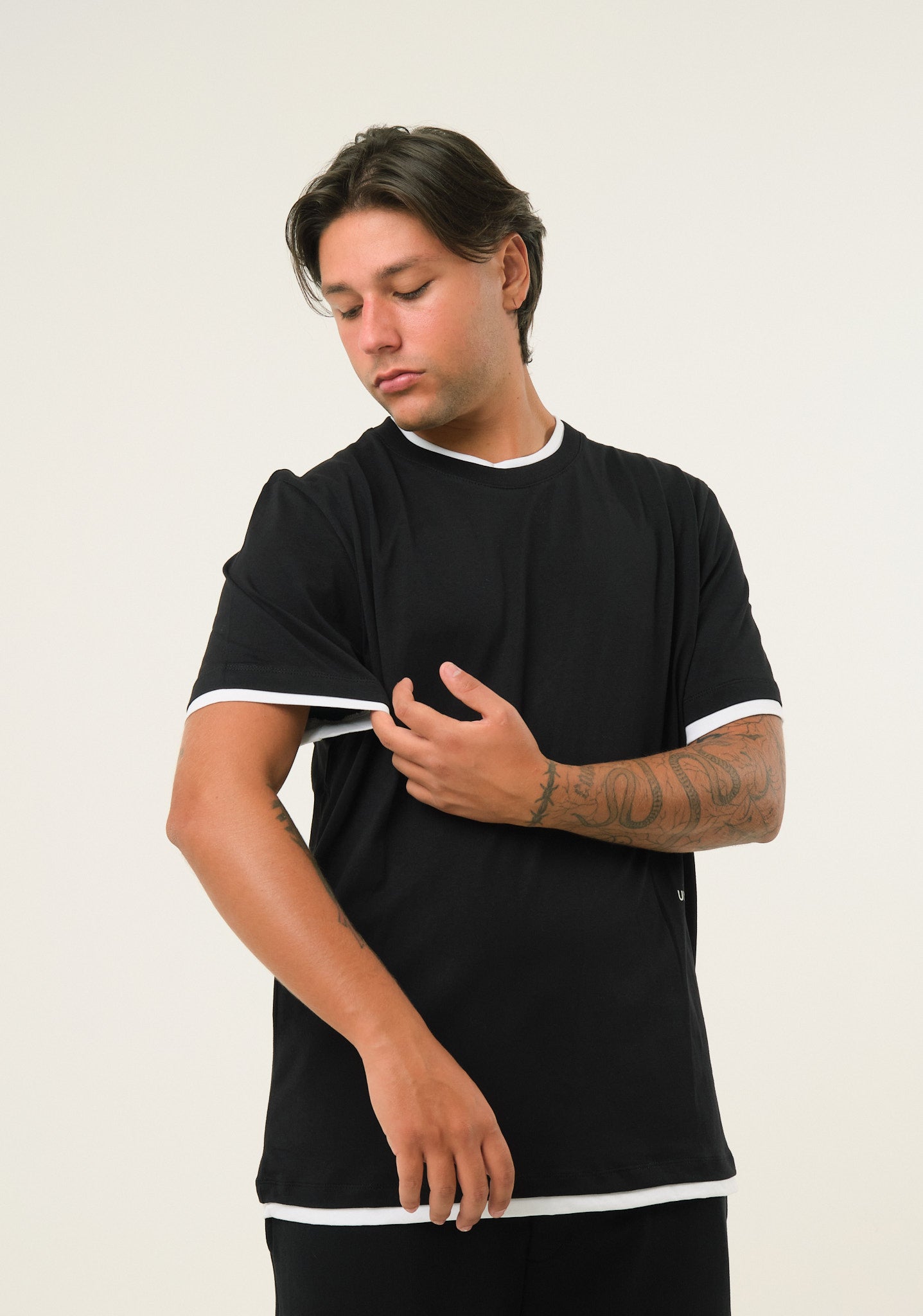 T-shirt con profilo a contrasto