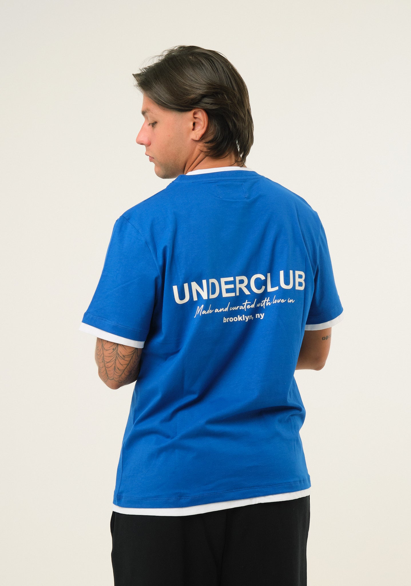 T-shirt con profilo a contrasto