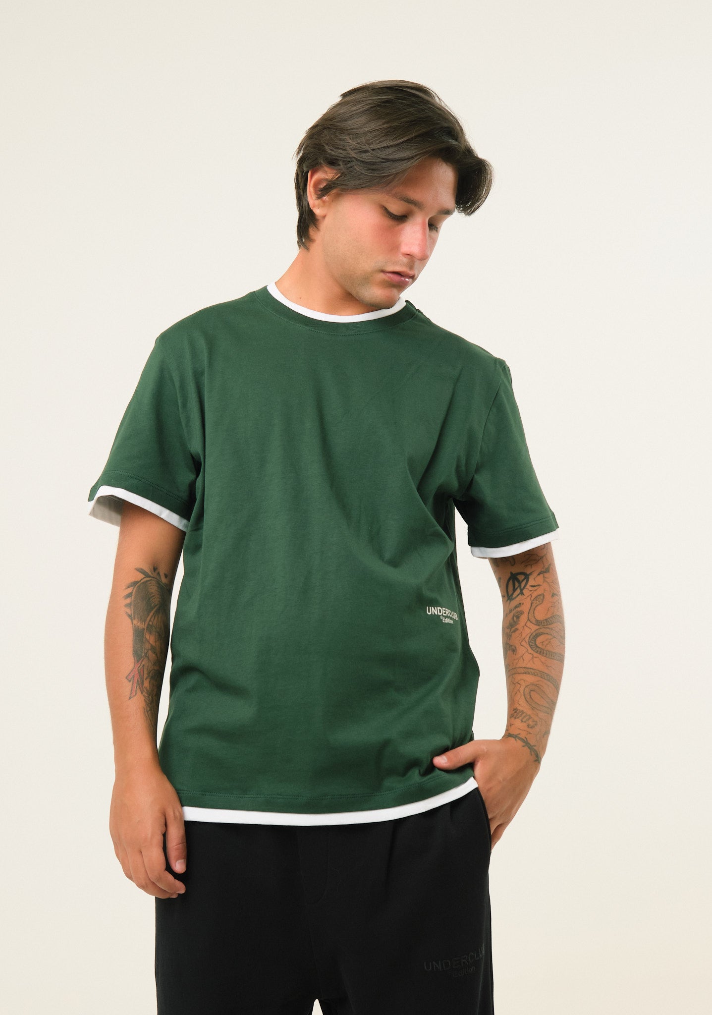 T-shirt con profilo a contrasto