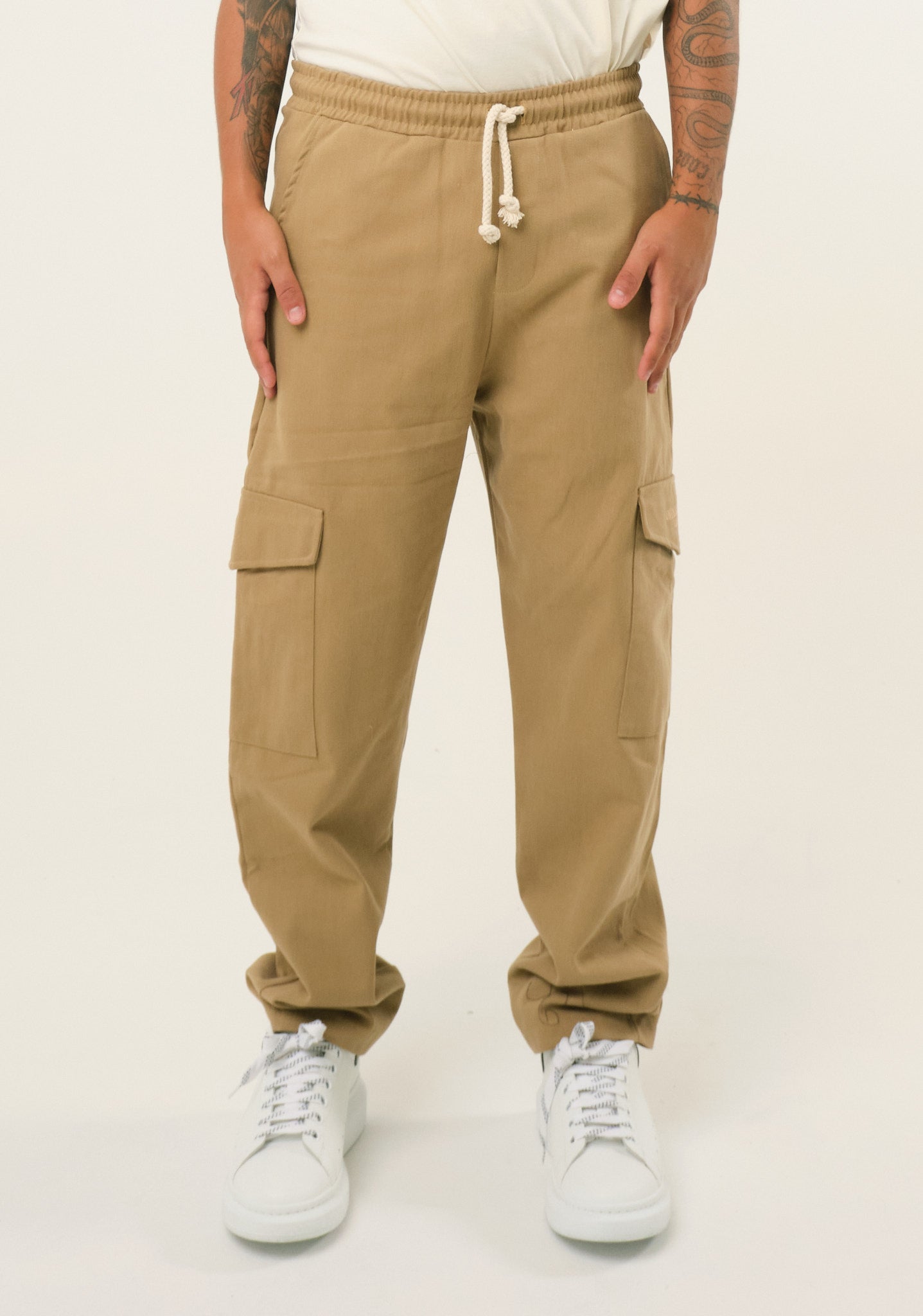 Pantalone cargo in gabardine