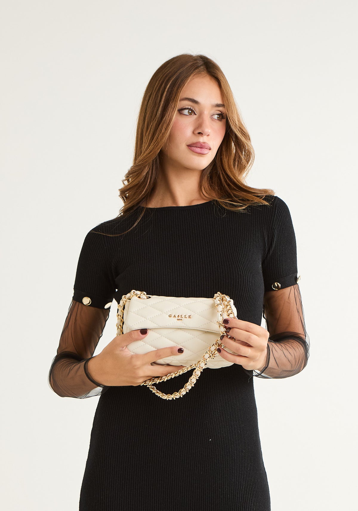 Borsa mini metalasse' con tracolla in catena