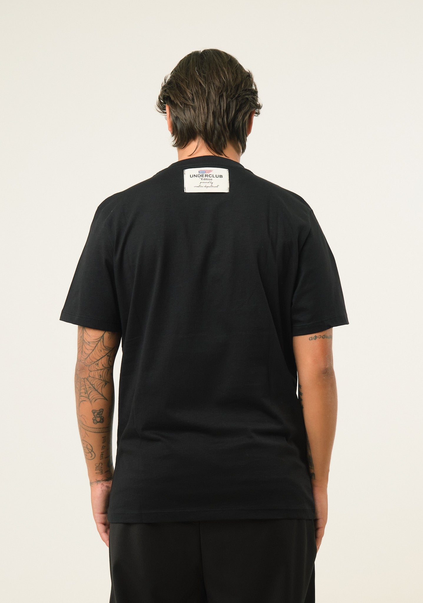 T-shirt con logo ricamato laterale