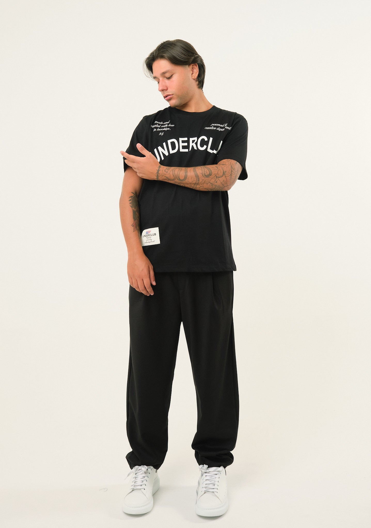 T-shirt con stampe frontali
