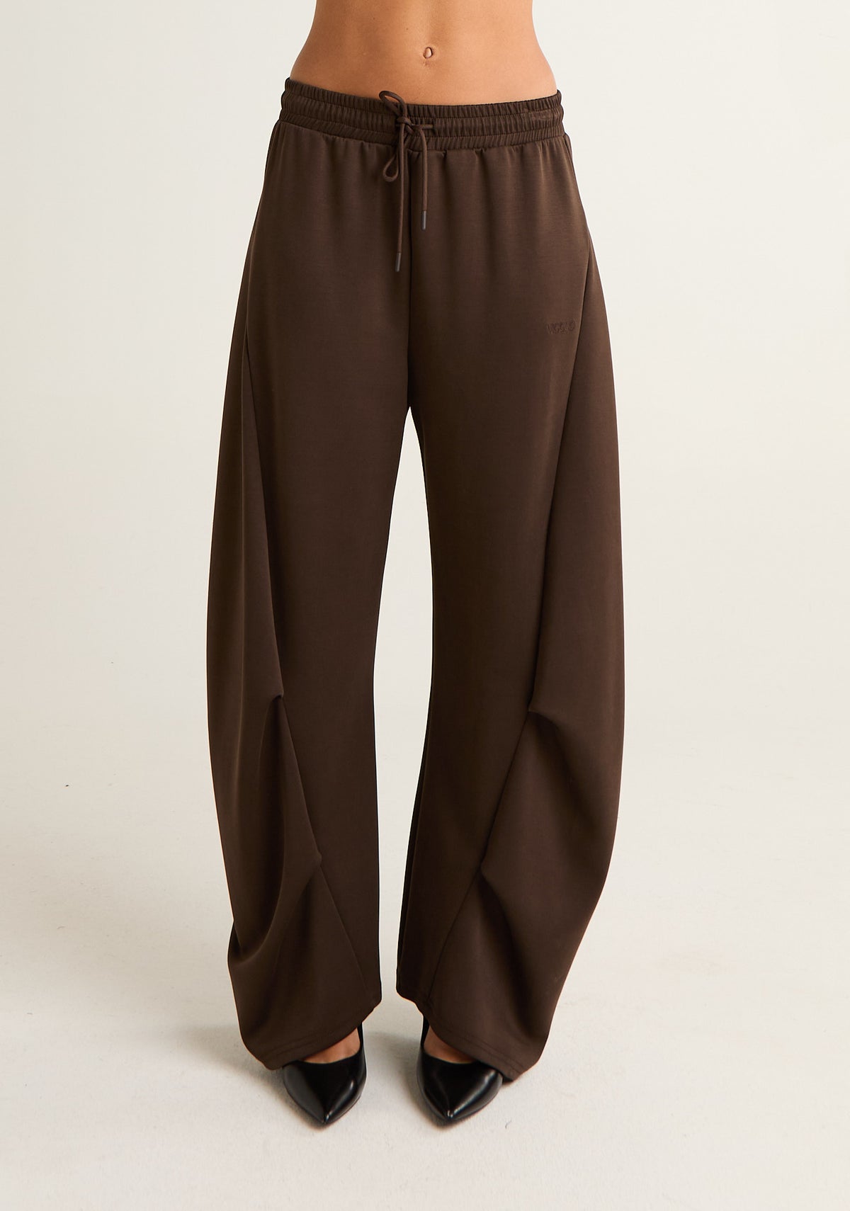 Pantalone tuta a taglio barrel