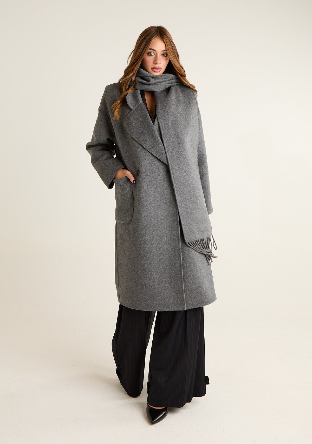 Cappotto con sciarpa coordinata
