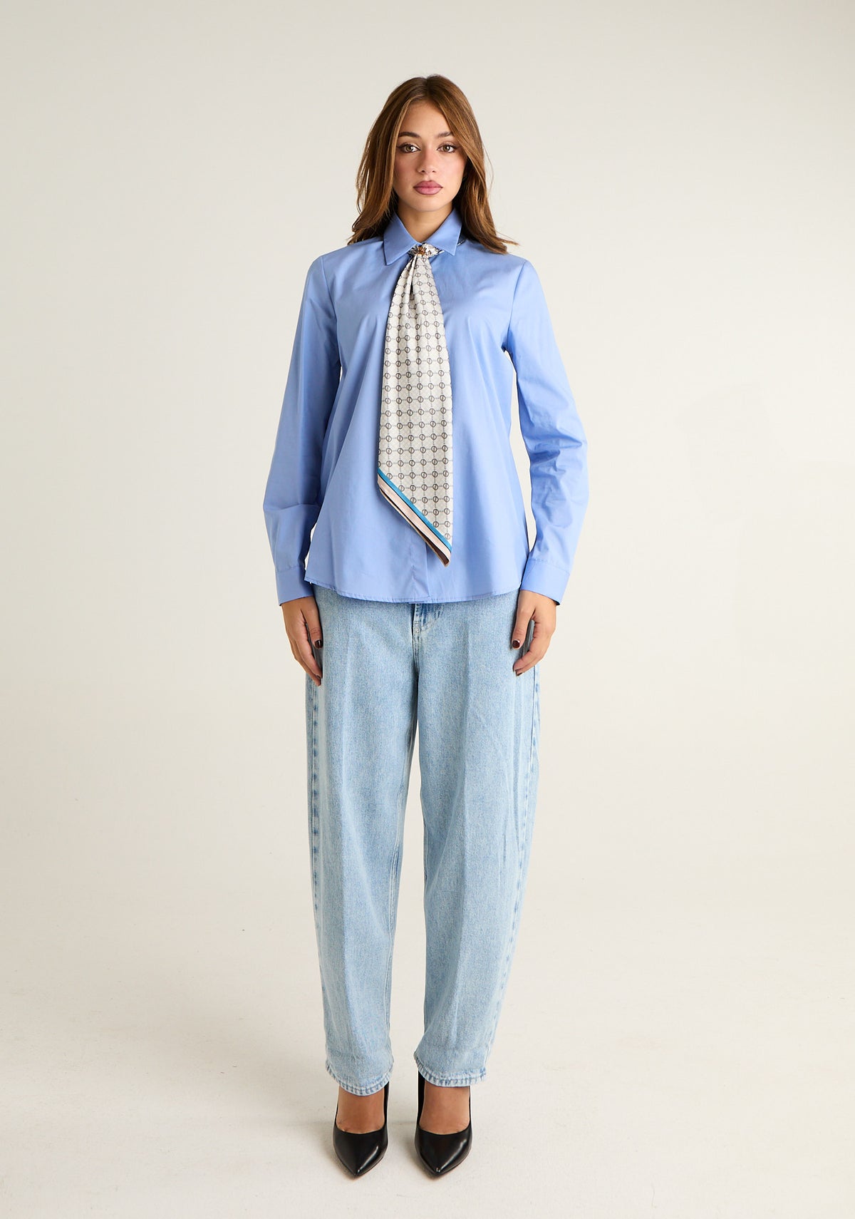 Camicia con foulard