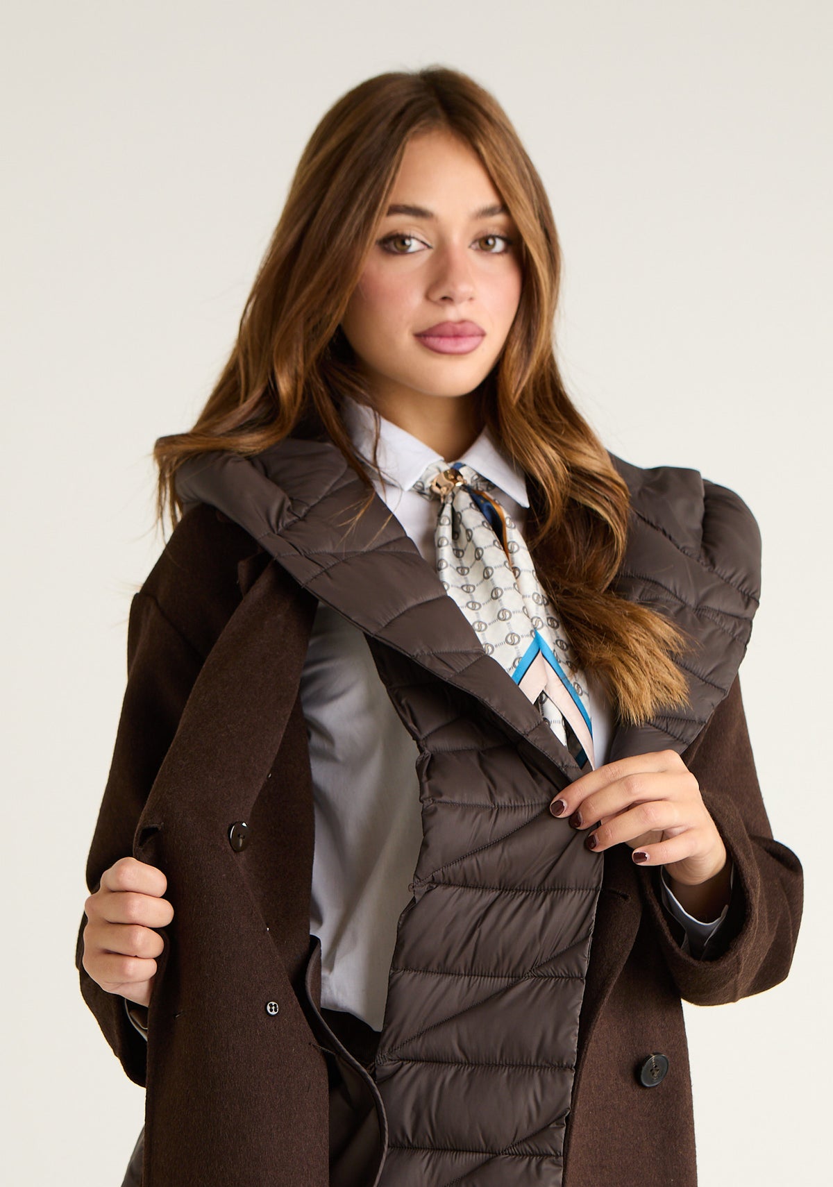 Cappotto bi-tessuto con cappuccio removibile