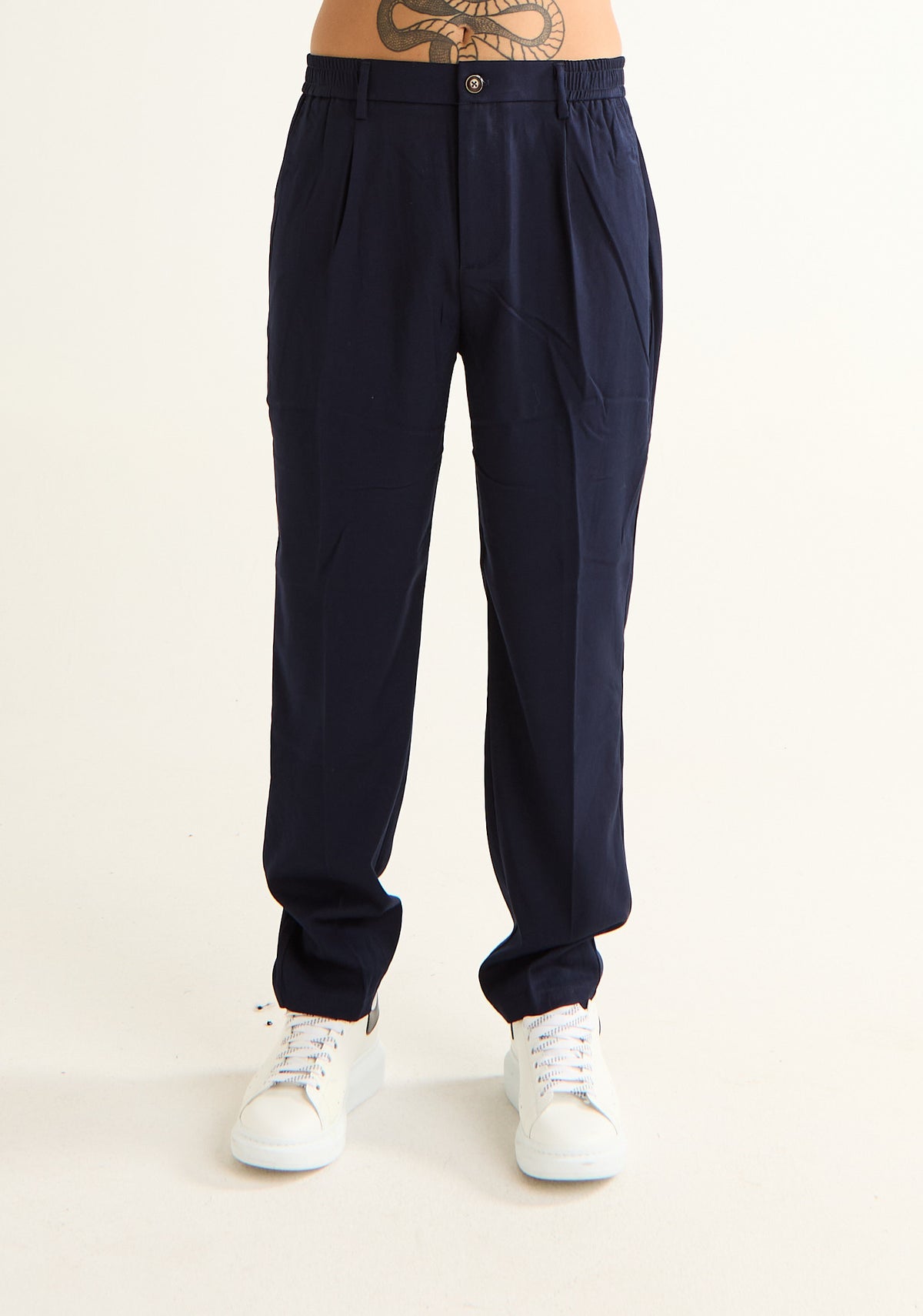 Pantalone a piega stirata