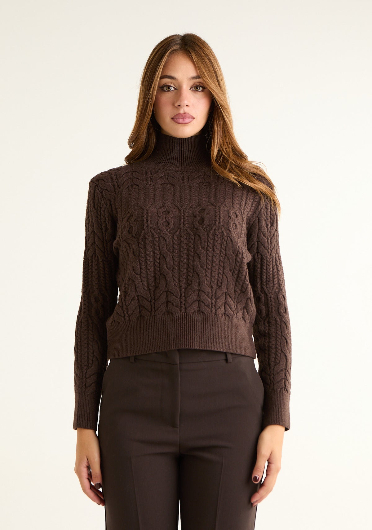 Maglia con lavorazione geometrica