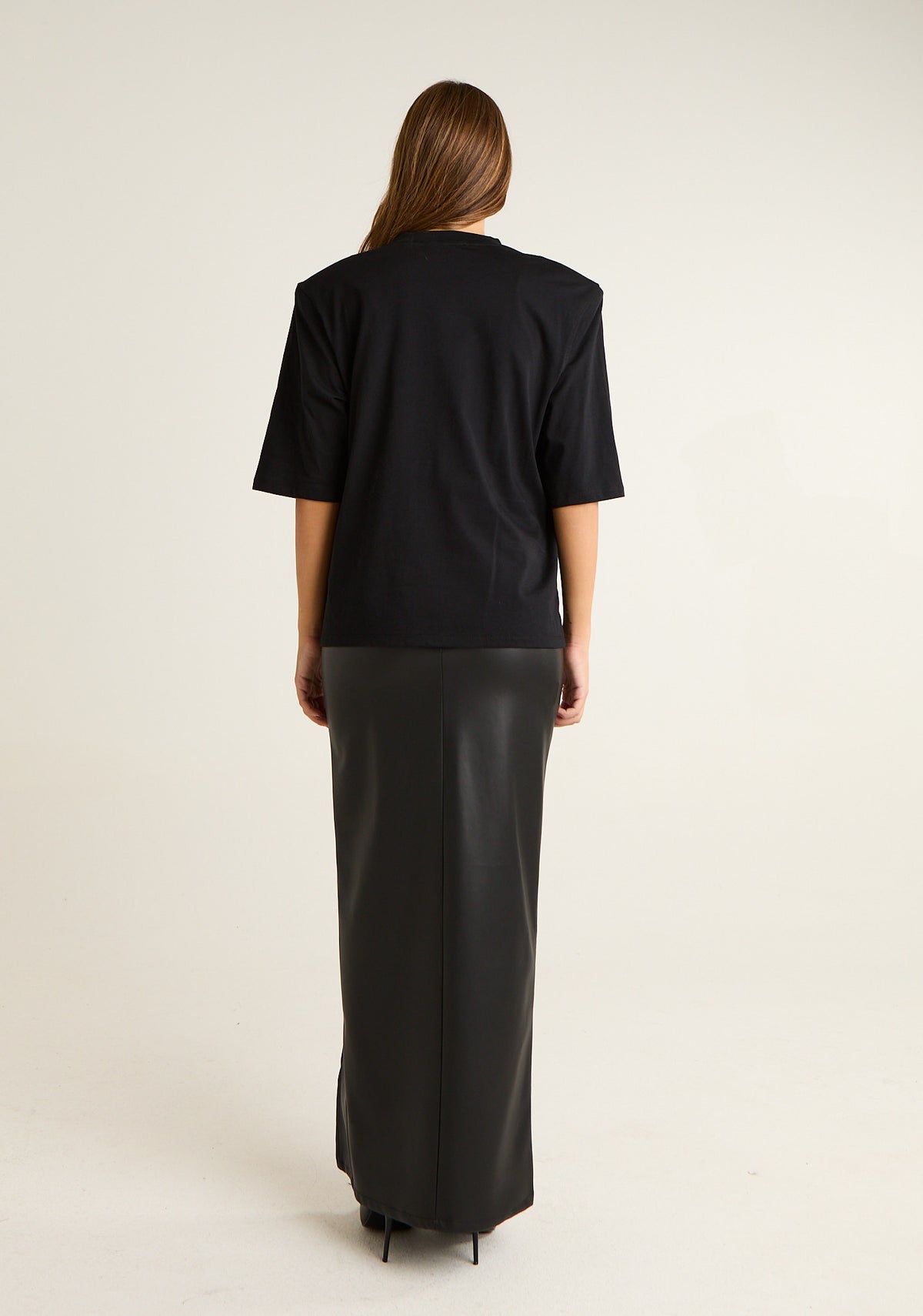 T-shirt quadrata con spalline