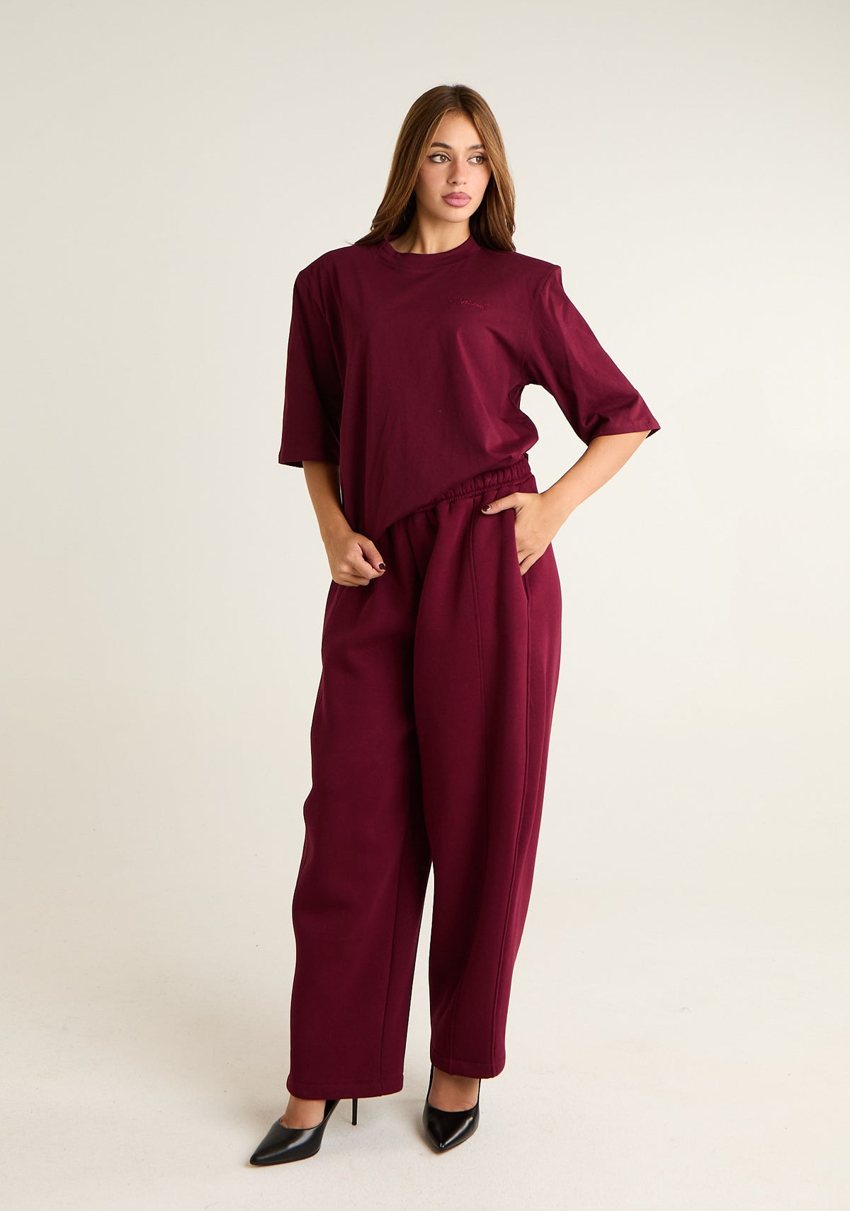 T-shirt quadrata con spalline