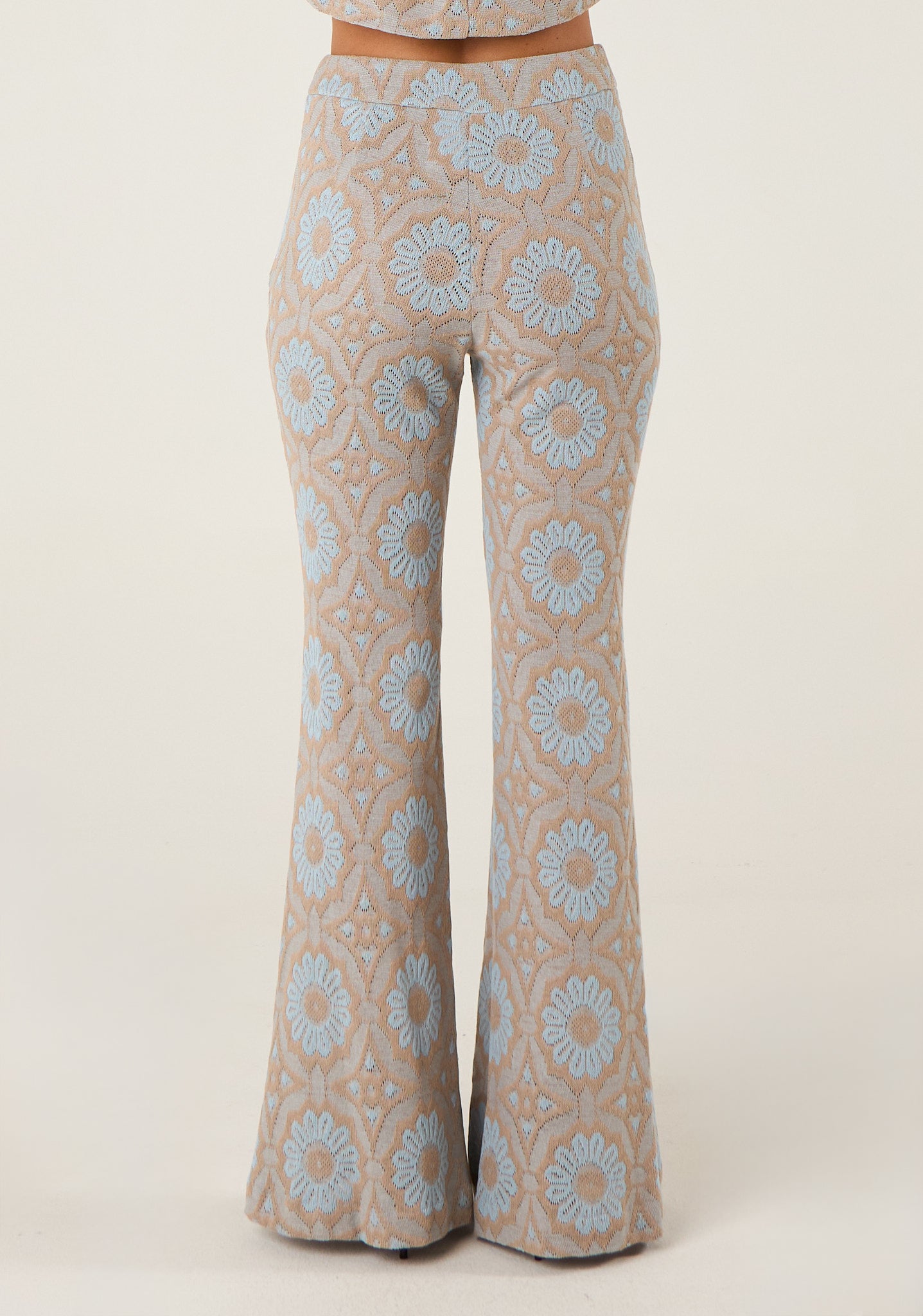 Pantalone a zampa in maglia