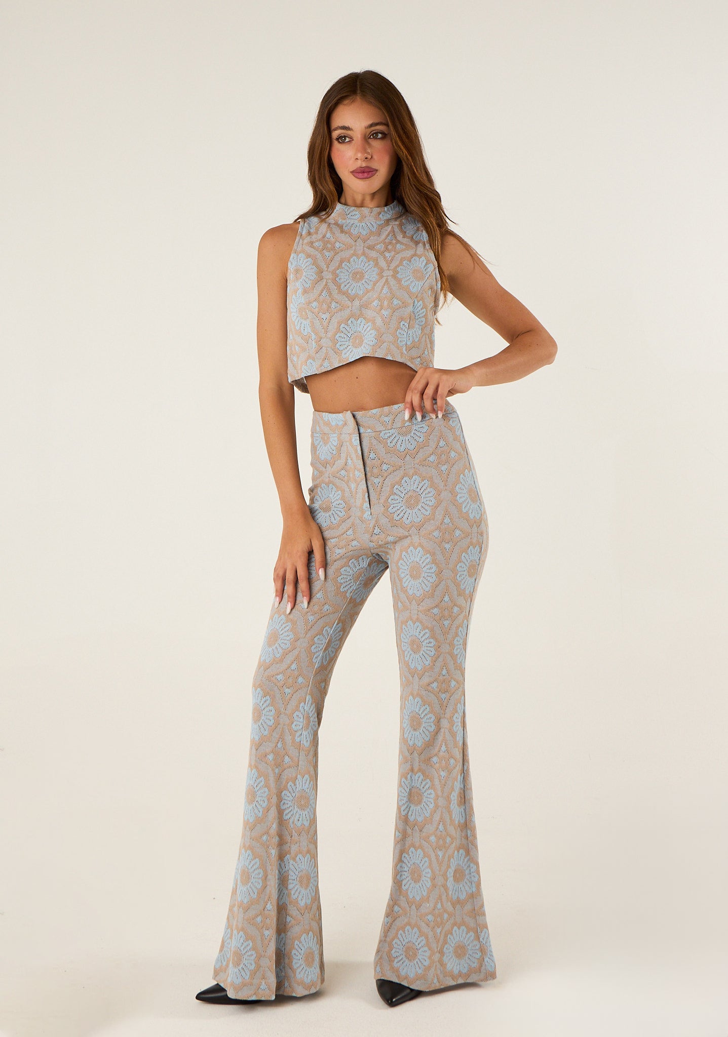 Pantalone a zampa in maglia