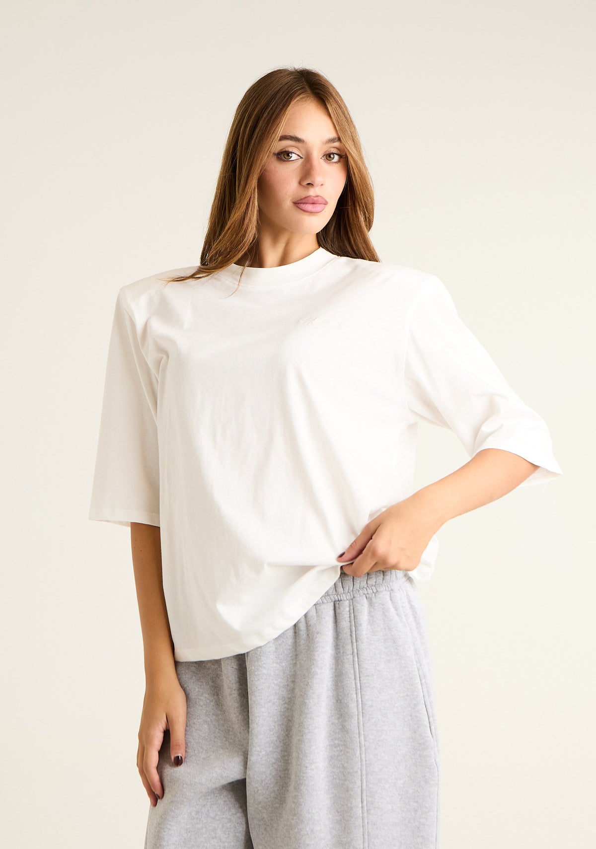 T-shirt quadrata con spalline