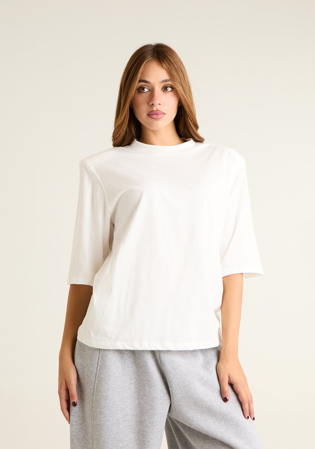 T-shirt quadrata con spalline