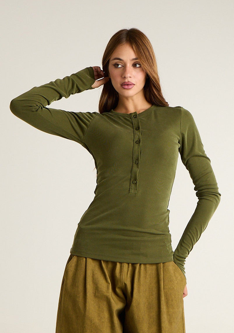 Maglia con scollo serafino