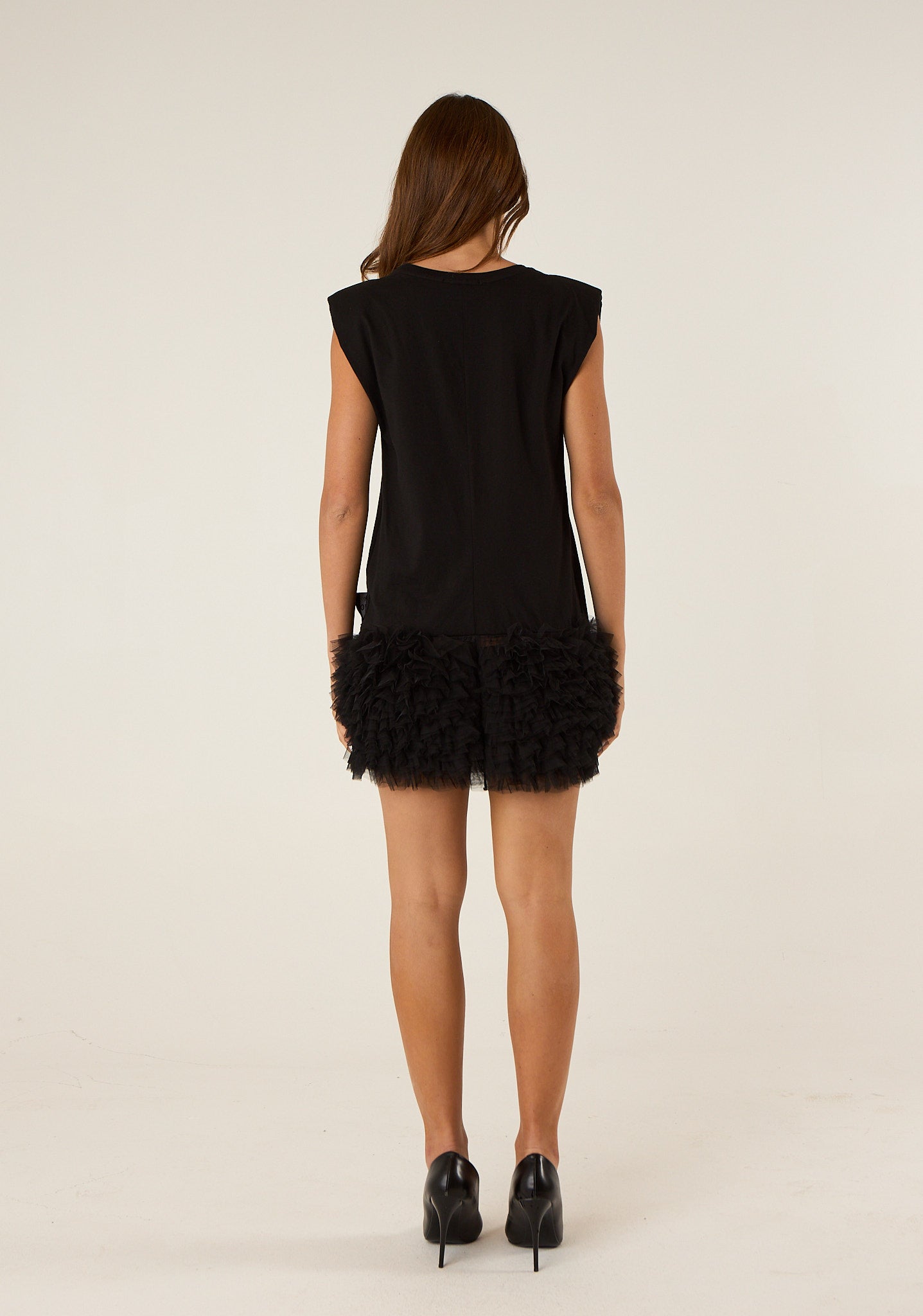 Abito corto con tulle