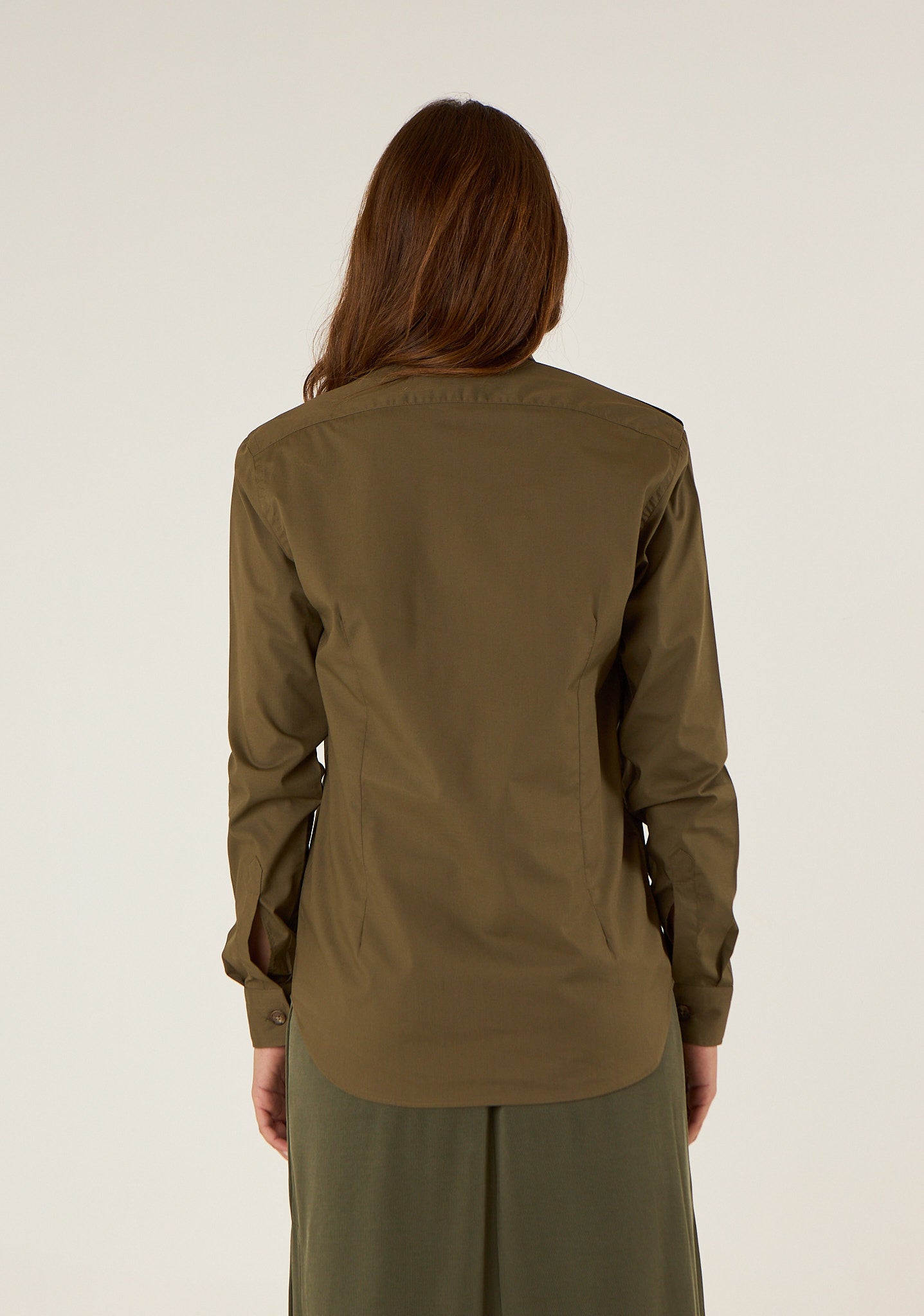 Camicia con applicazioni a macchia