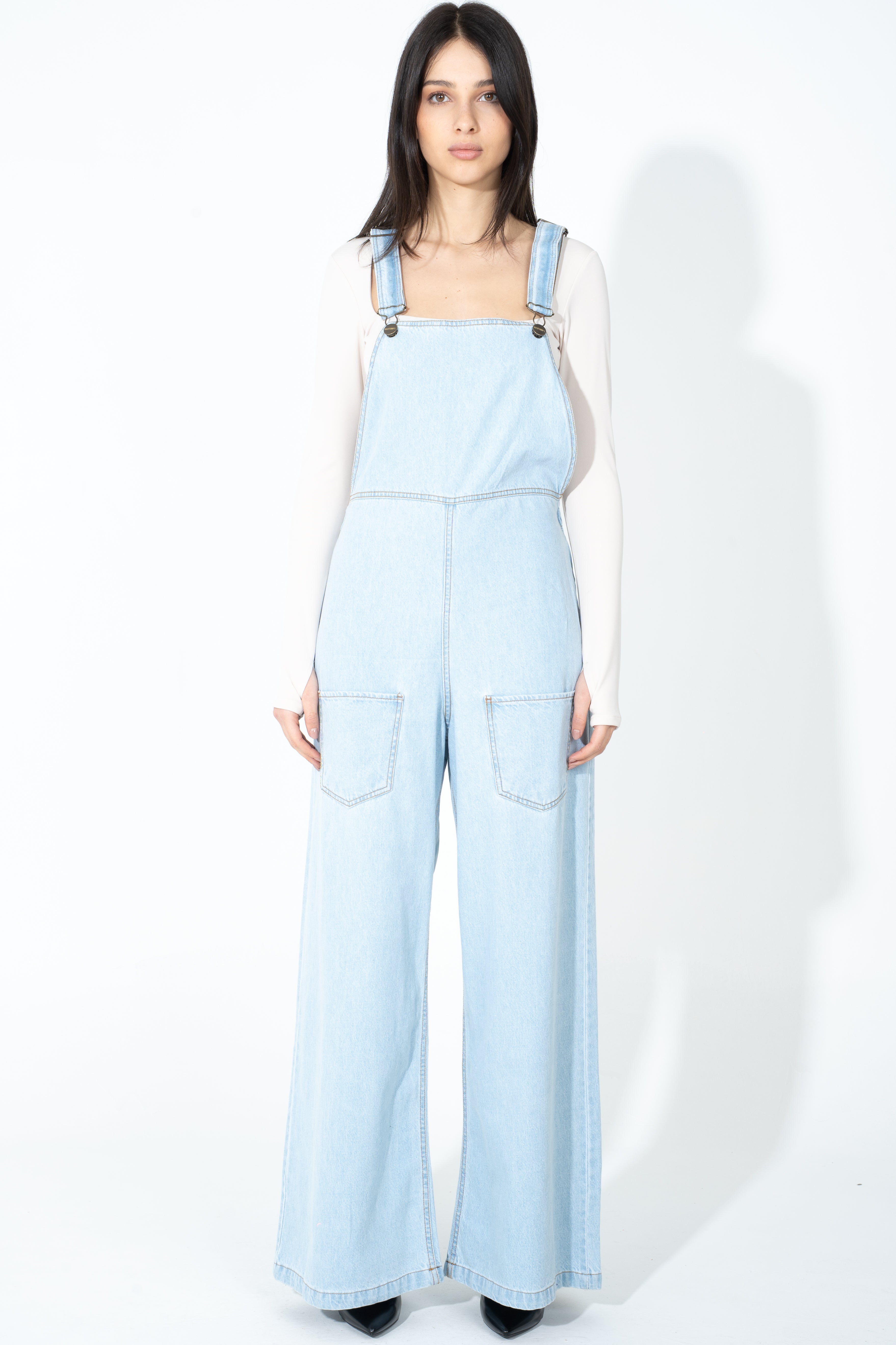 Salopette in jeans con dettagli