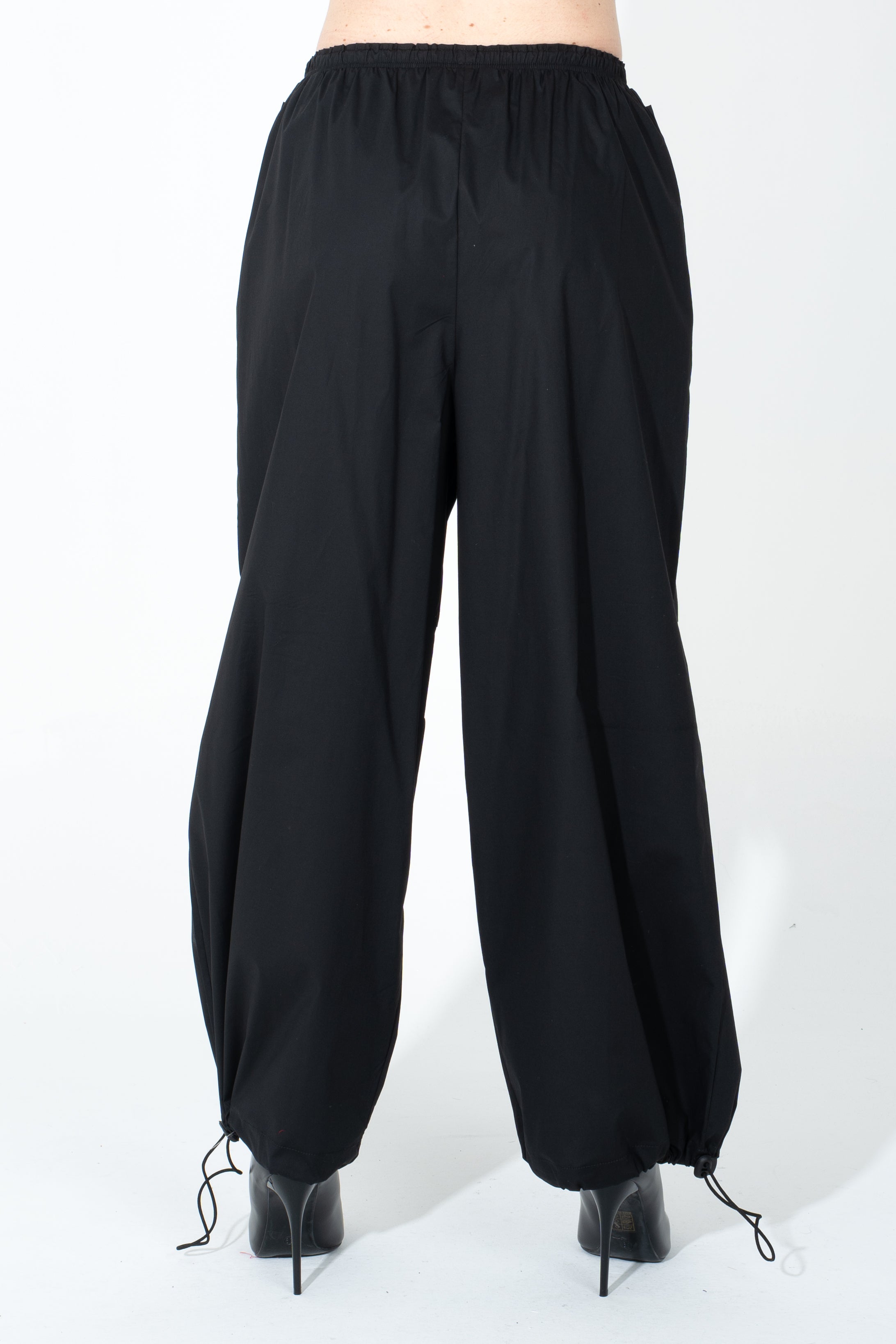 Pantalone con elastico in vita