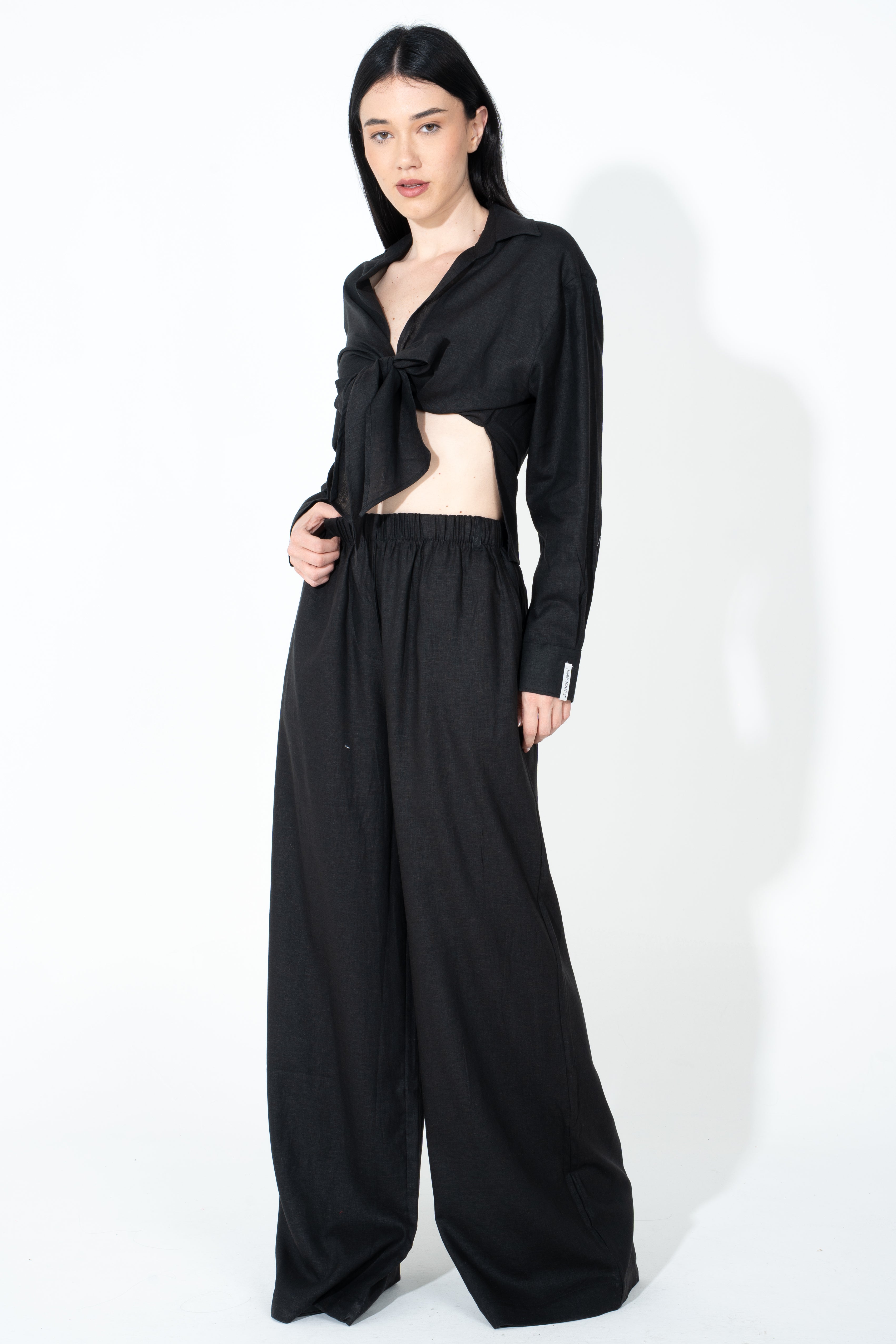 Camicia in lino con nodo davanti