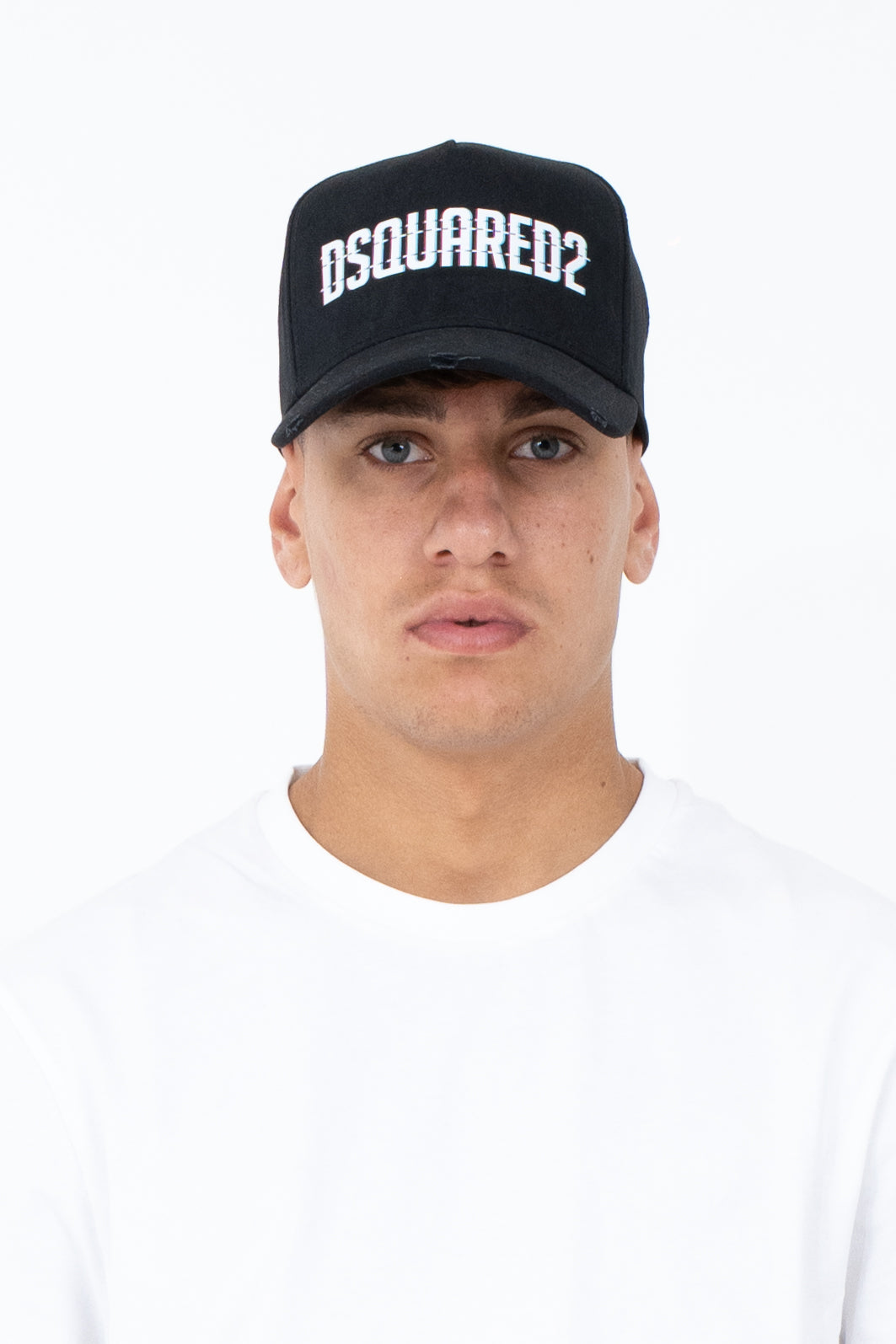 Cappello con visiera