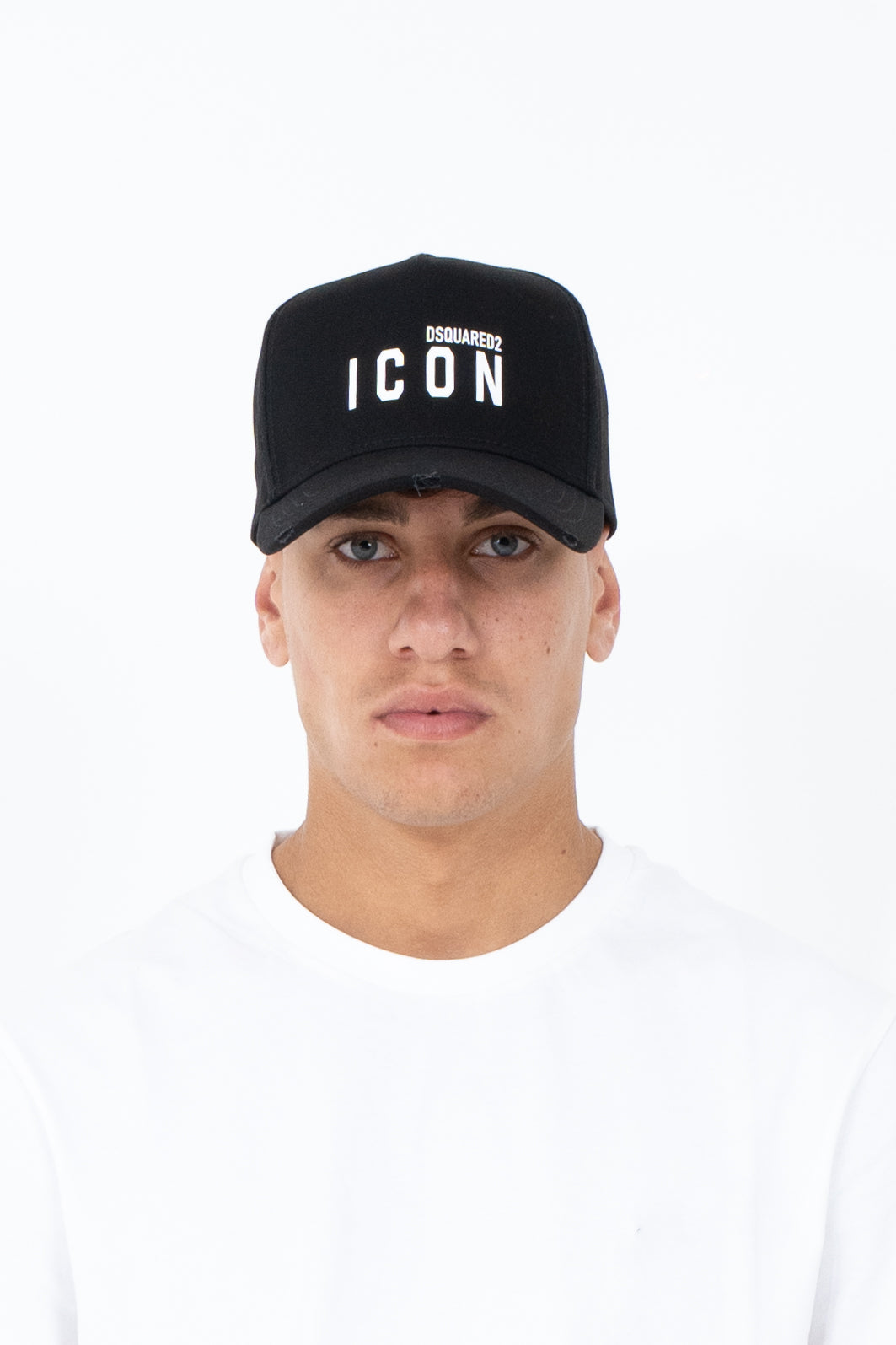 Cappello con visiera