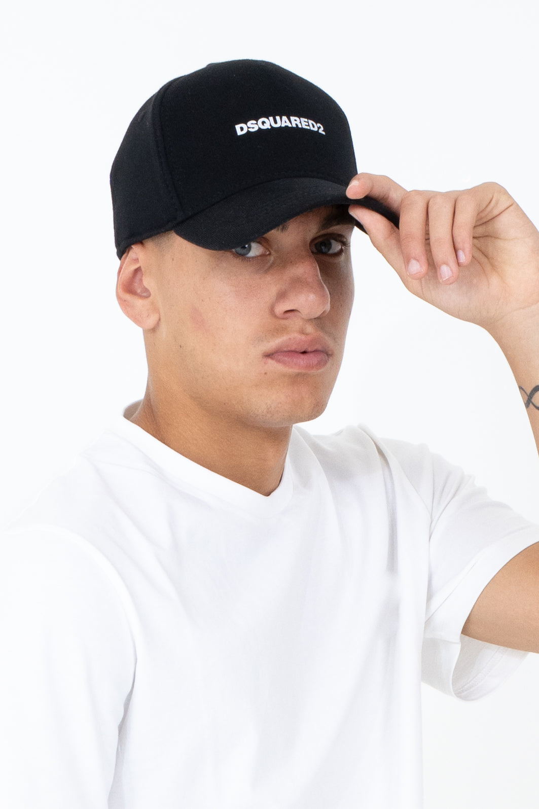 Cappello con visiera