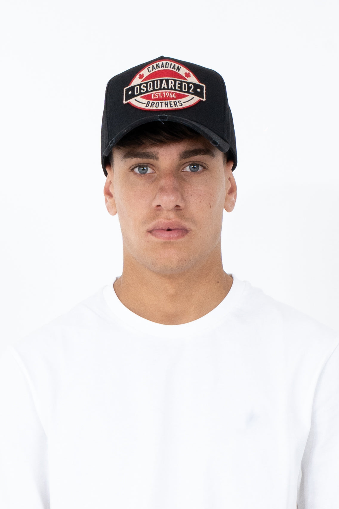 Cappello con visiera