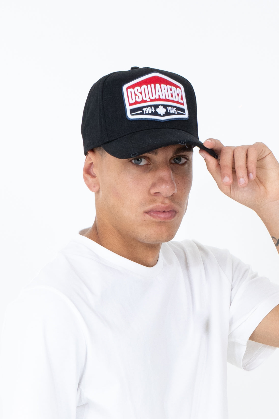 Cappello con visiera