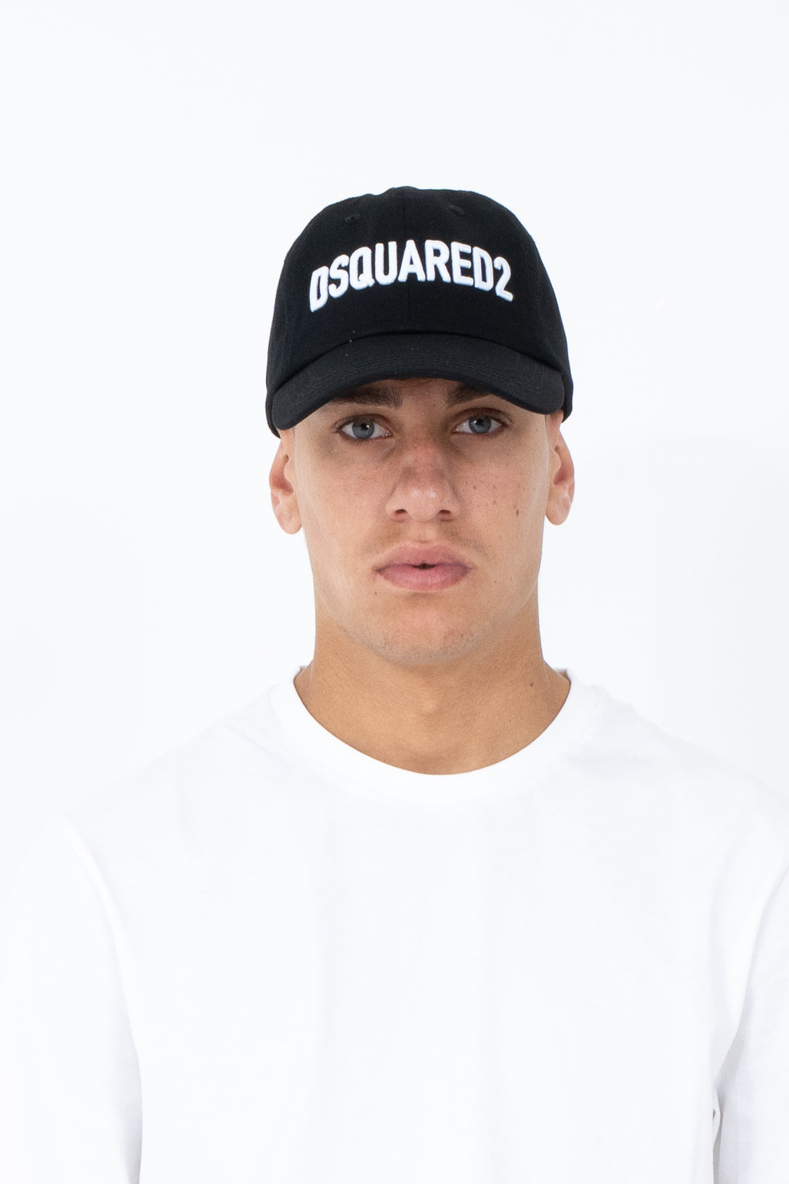 Cappello con visiera