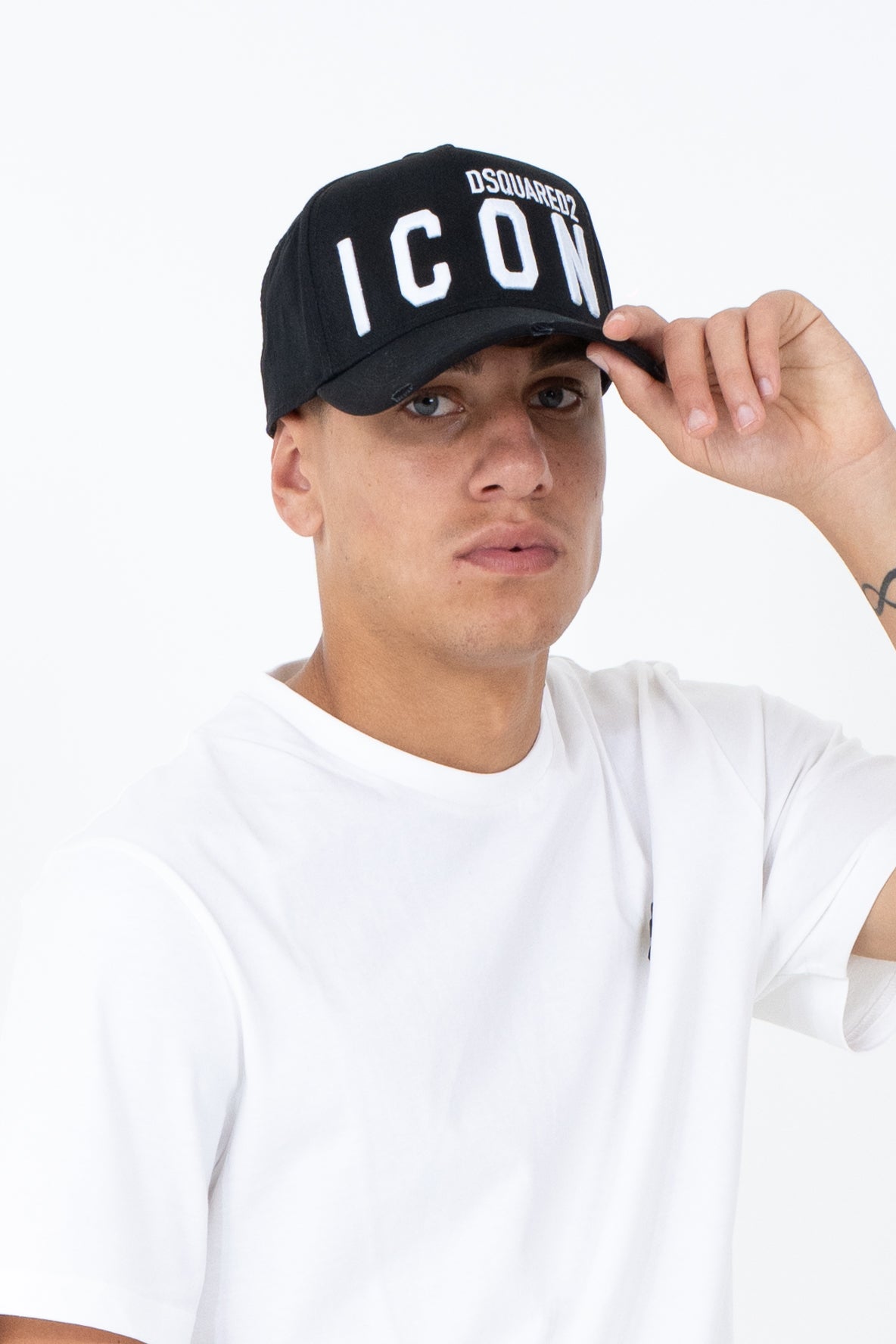 Cappello con visiera