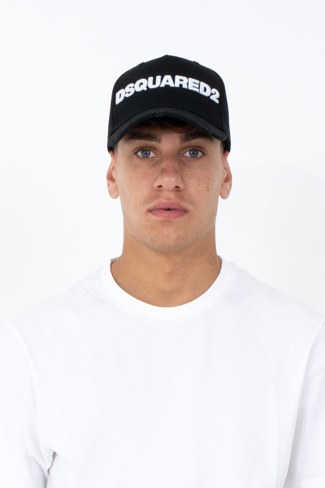 Cappello con visiera